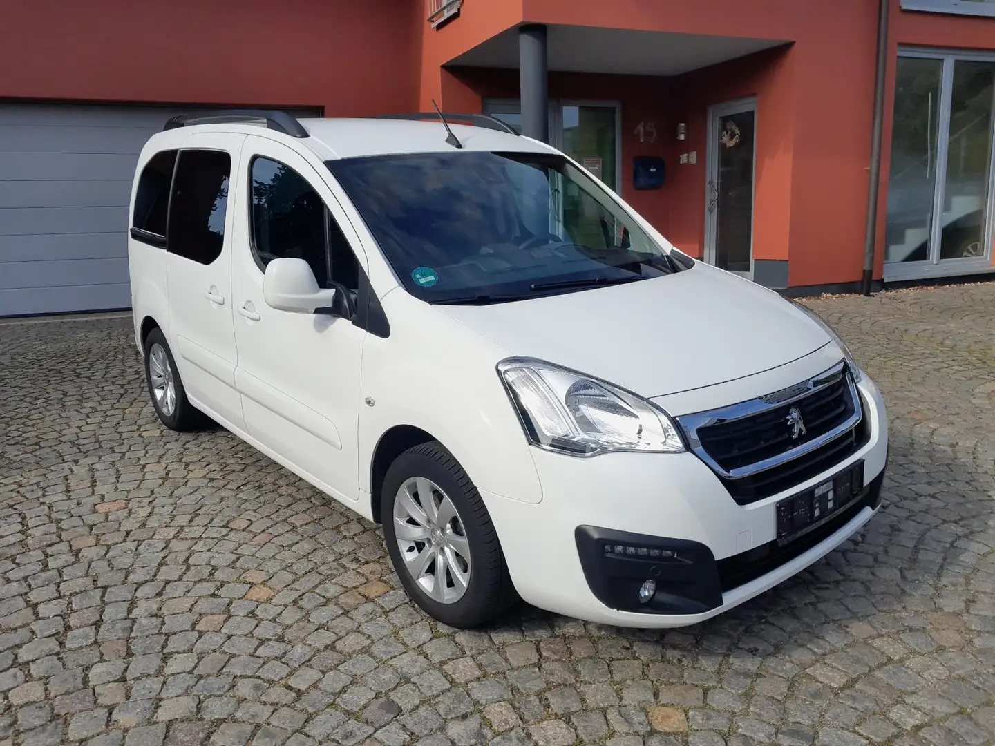 Peugeot Partner Allure Blanc - 1
