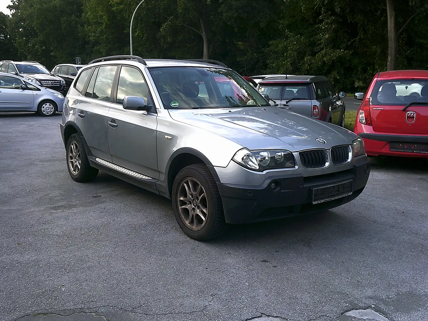 BMW X3 2.0d Grau - 1
