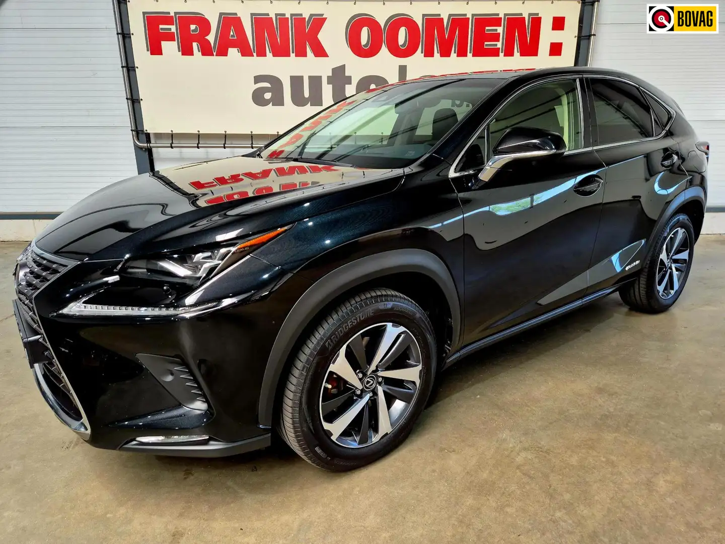 Lexus NX 300h AWD President Line + Dealer OH|Panorama|Mark Levin Zwart - 1