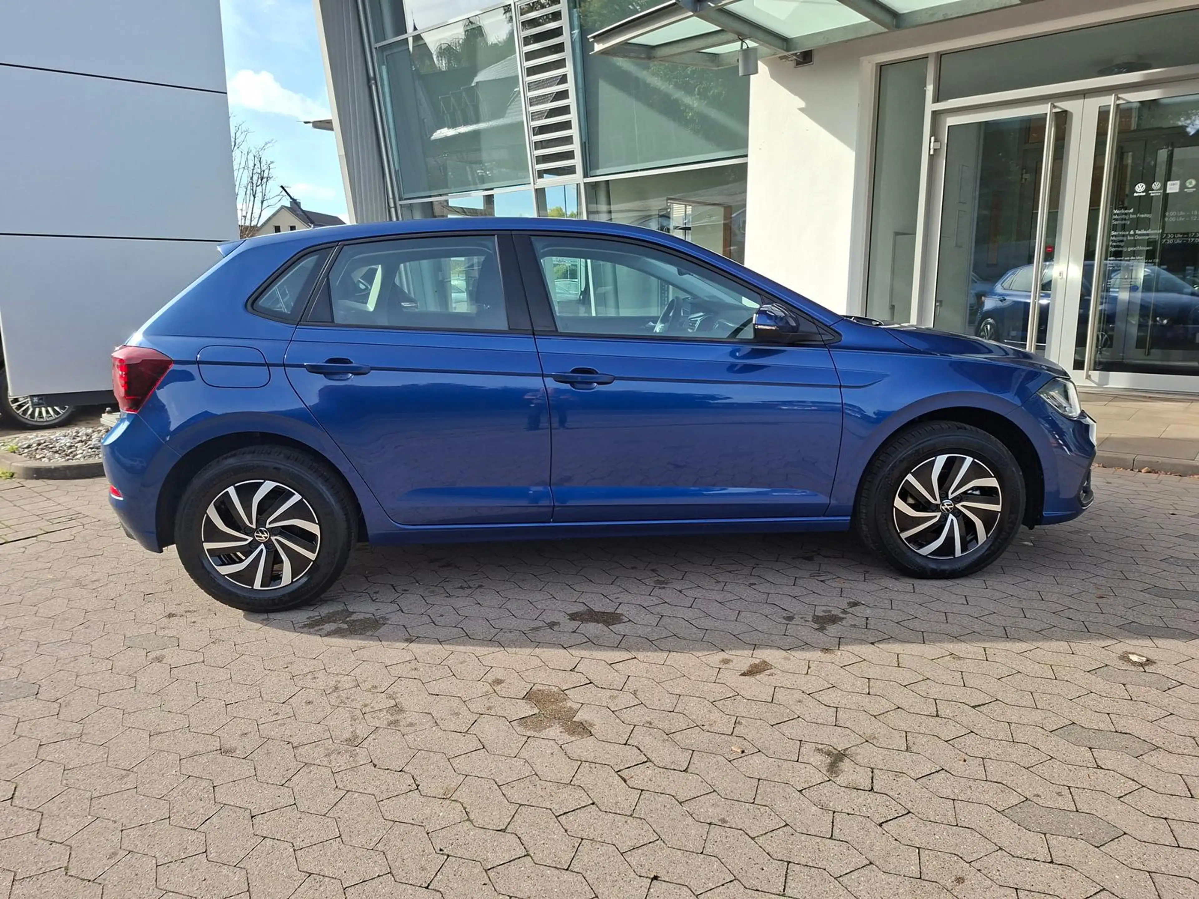Volkswagen Polo Life 1.0TSI DSG Sitzheizung Tempomat APP — photo 5