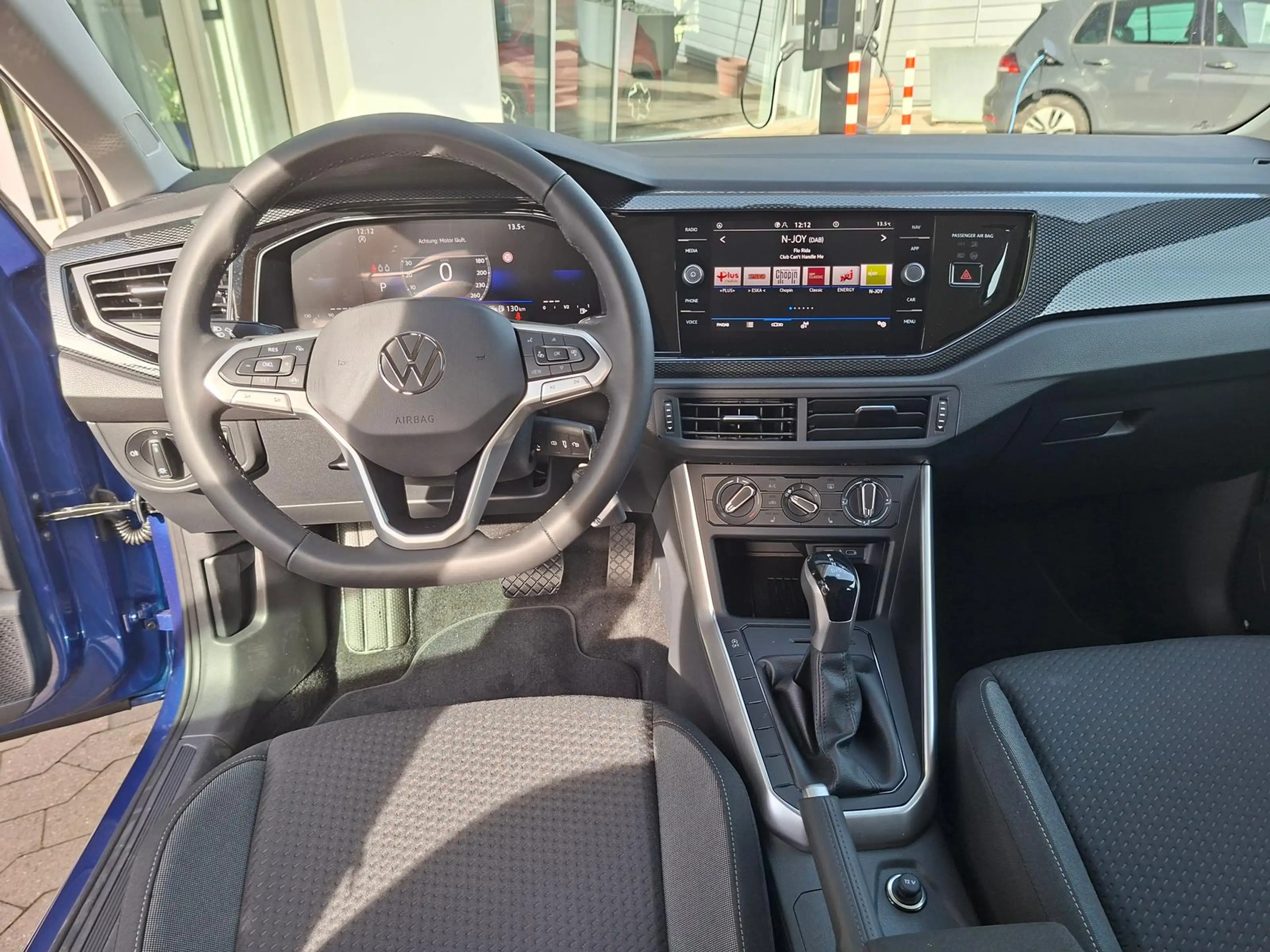 Volkswagen Polo Life 1.0TSI DSG Sitzheizung Tempomat APP — photo 12