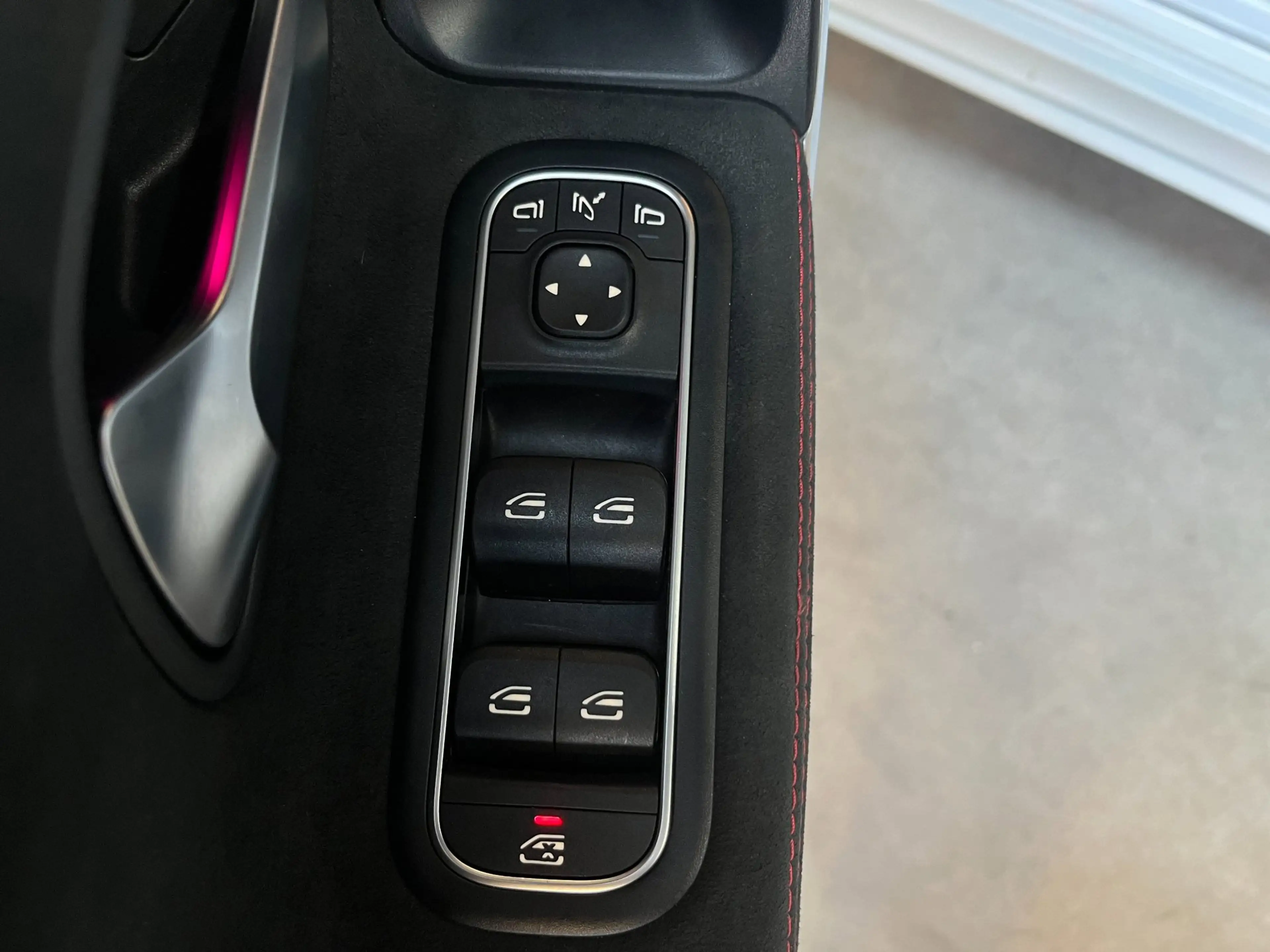 Mercedes-Benz A 200 Business Solution AMG Pano/Carplay/Camera/Sfeerver — photo 12