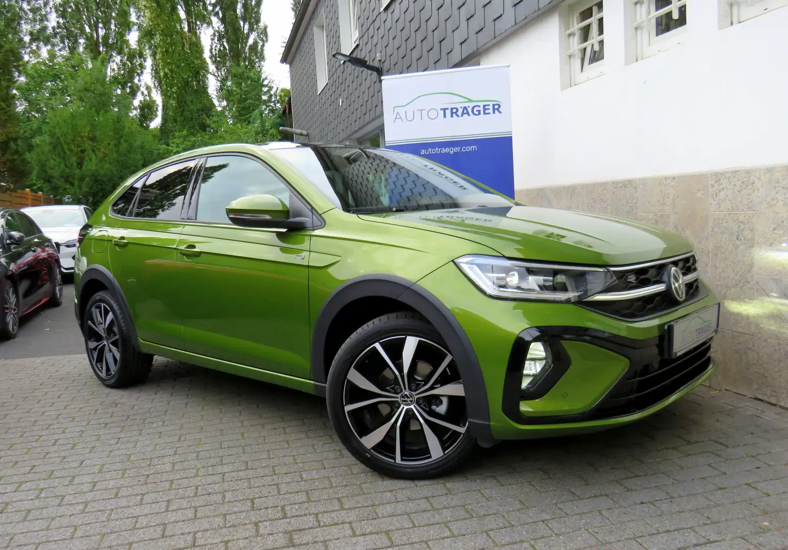 Volkswagen Taigo R-Line // Schiebedach, LED, Virtl. Verde - 1