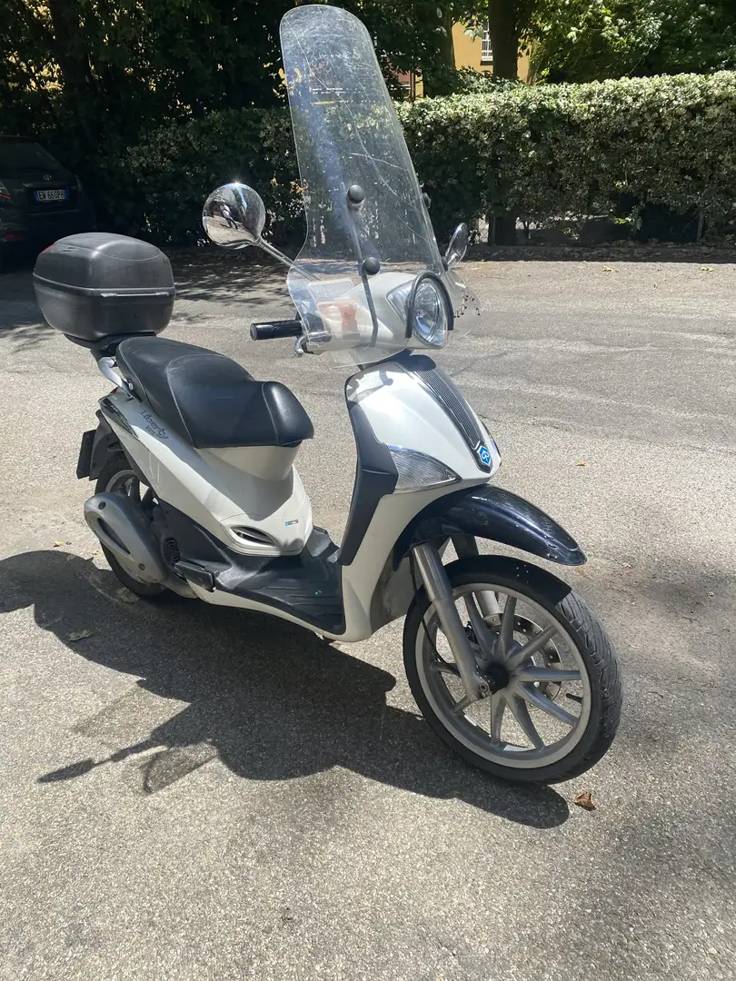Piaggio Liberty 125 Bianco - 2