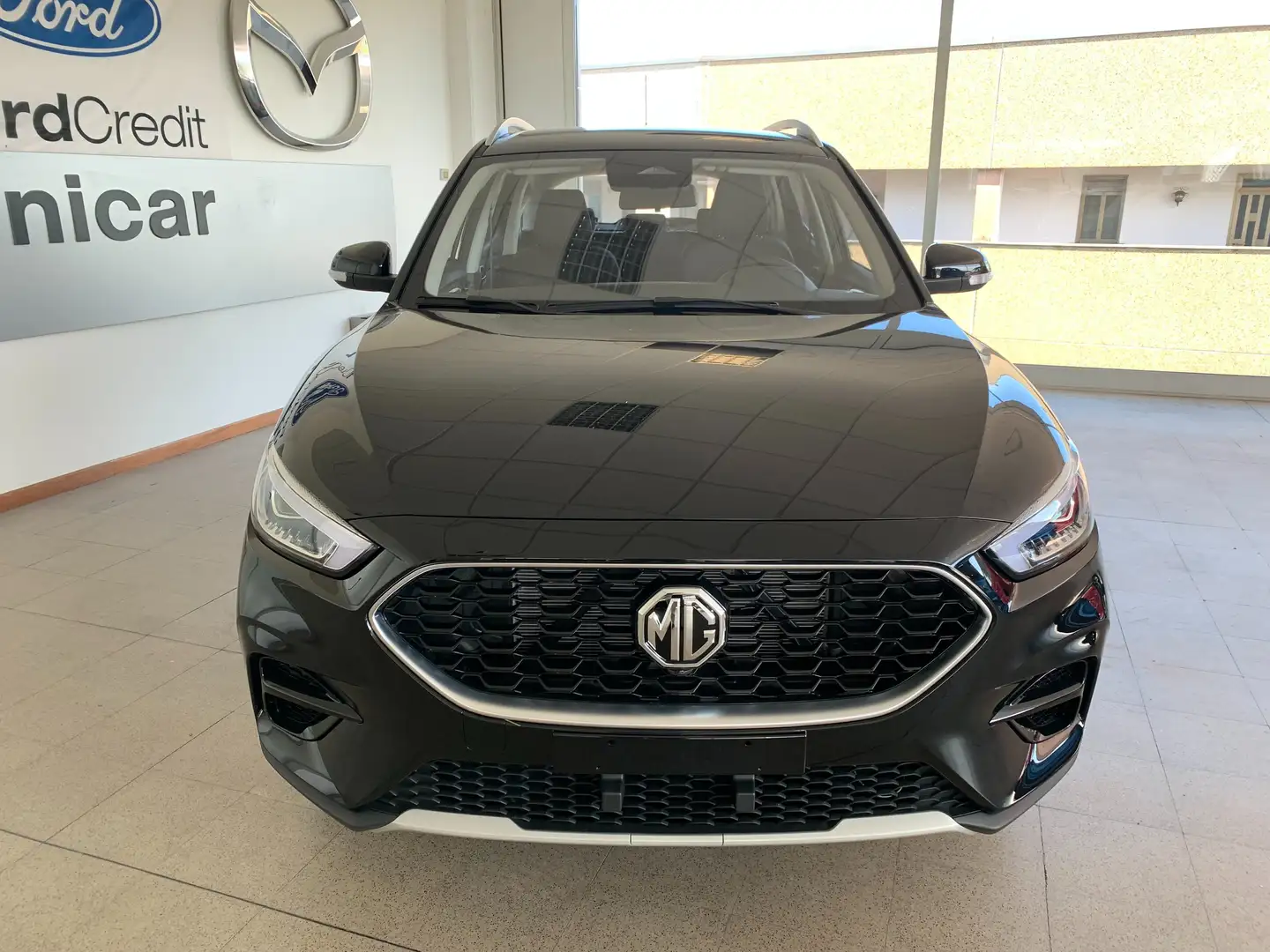 MG ZS 1.5 BENZINA 106 CV Comfort  "SUPER PREZZO" Nero - 2