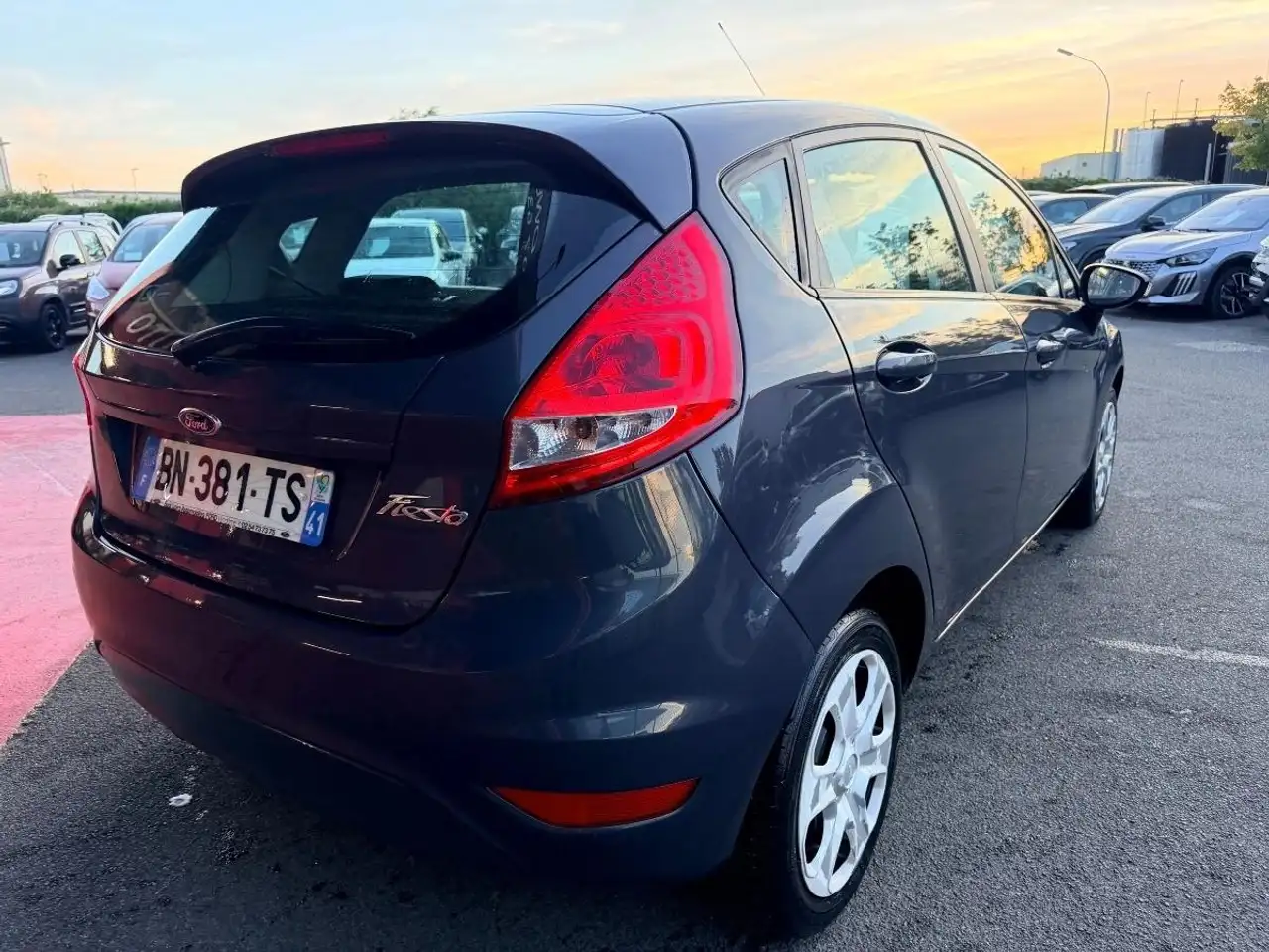 Ford Fiesta 5 portes — photo 9