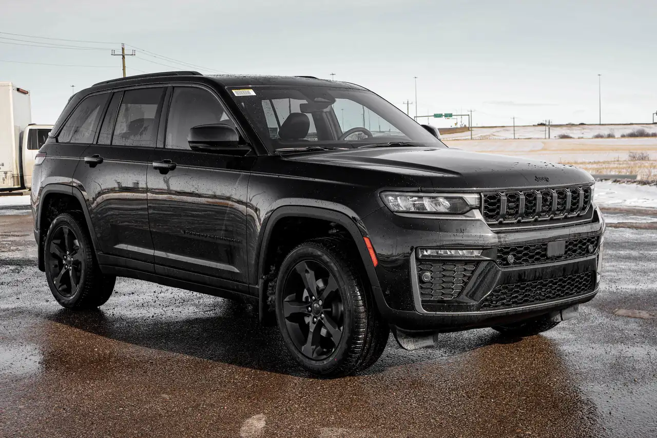 Jeep Grand Cherokee снимка Jeep Grand Cherokee