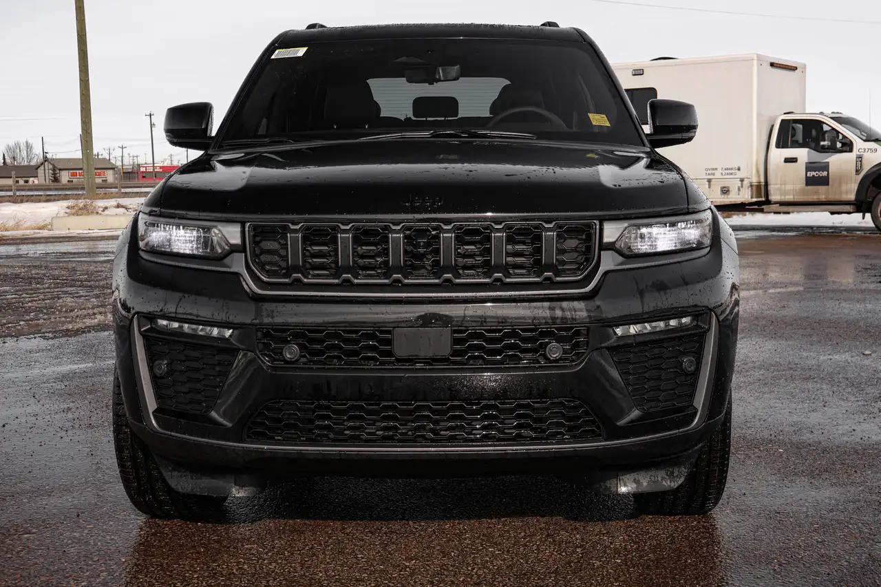 Jeep Grand Cherokee снимка Jeep Grand Cherokee
