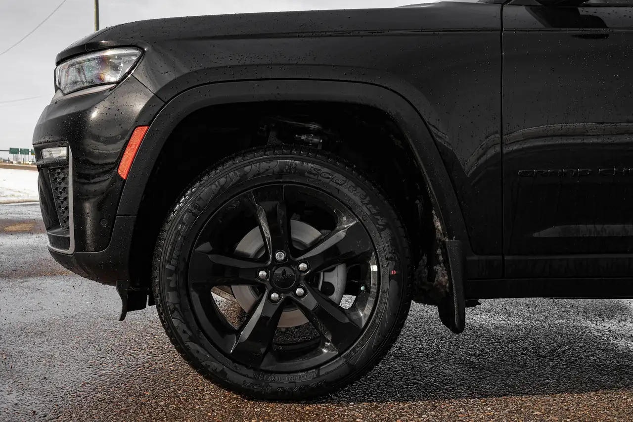 Jeep Grand Cherokee снимка Jeep Grand Cherokee