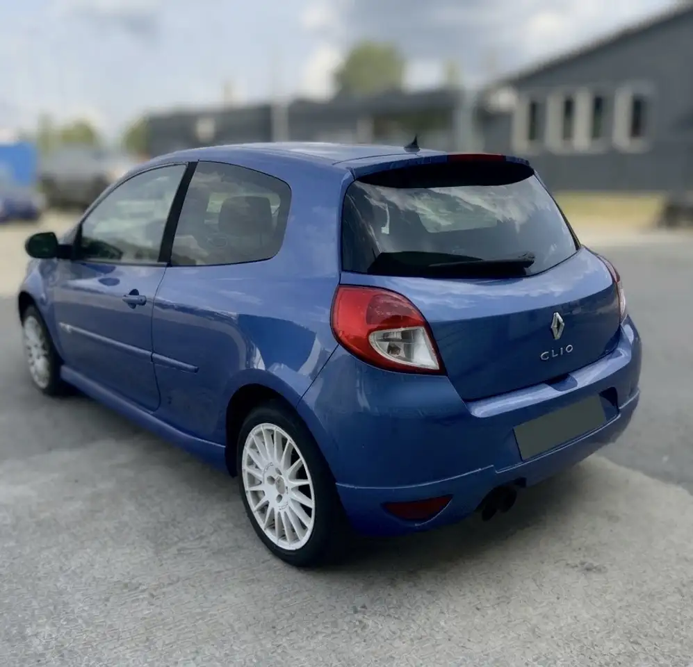 Renault Clio Citadine 3 portes — photo 3