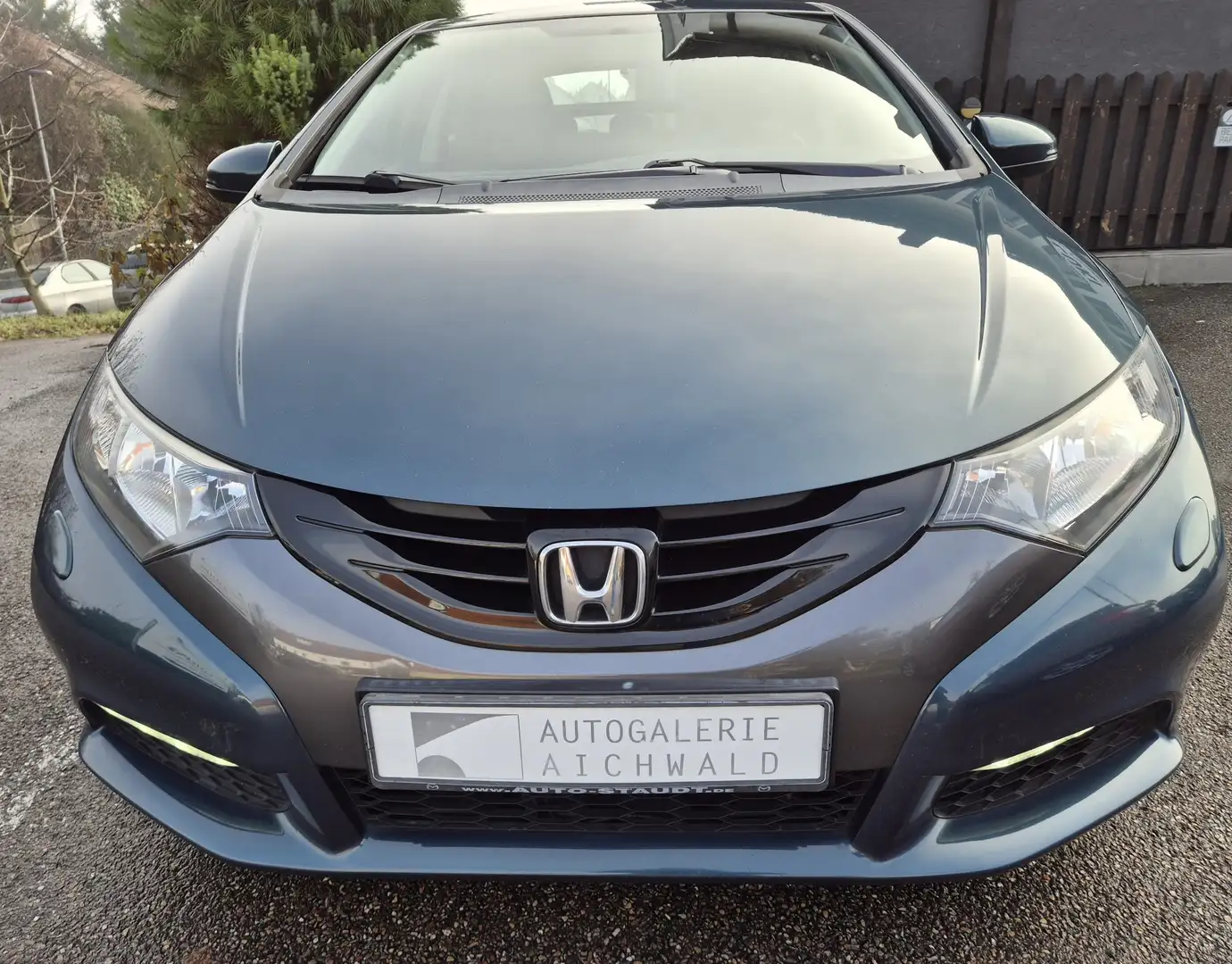 Honda Civic 1.6 i-DTEC Comfort,1.Hand,Kamera,Klimaaut,SHZ Grün - 1