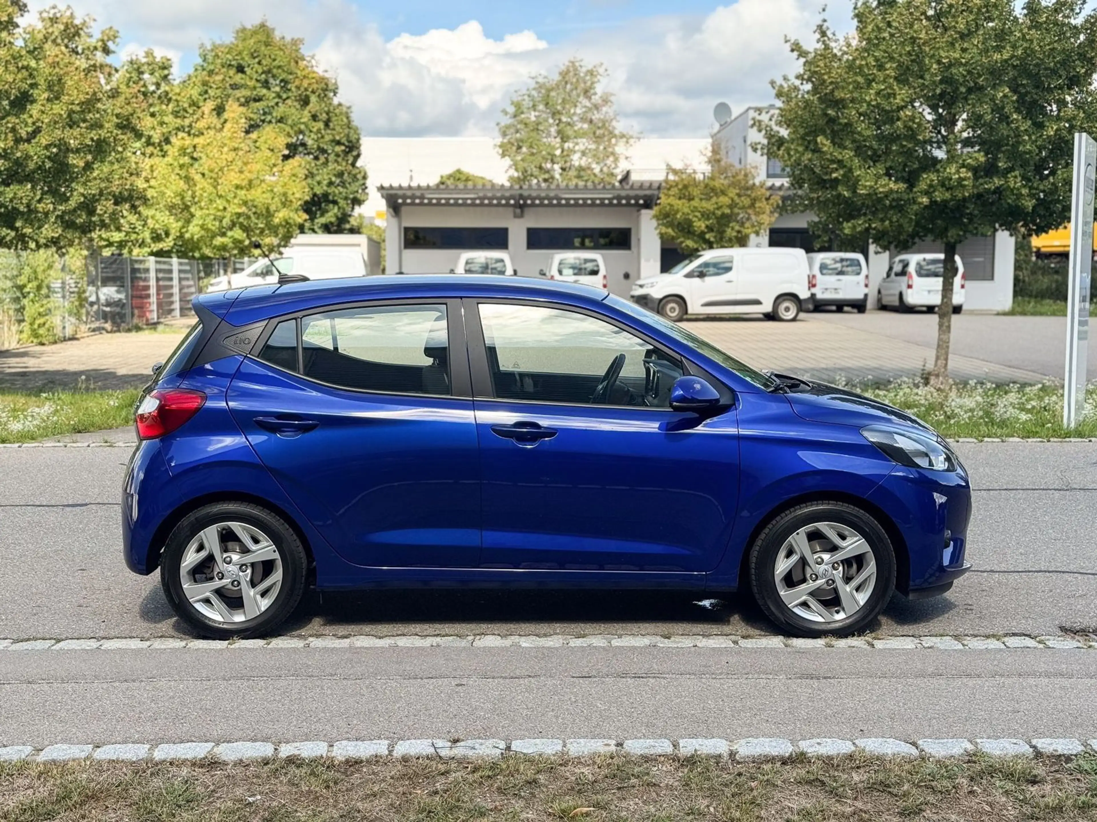 Hyundai i10 1.2 Trend Automatik *Garantie*SHZ*LHZ*Tempo. — photo 4
