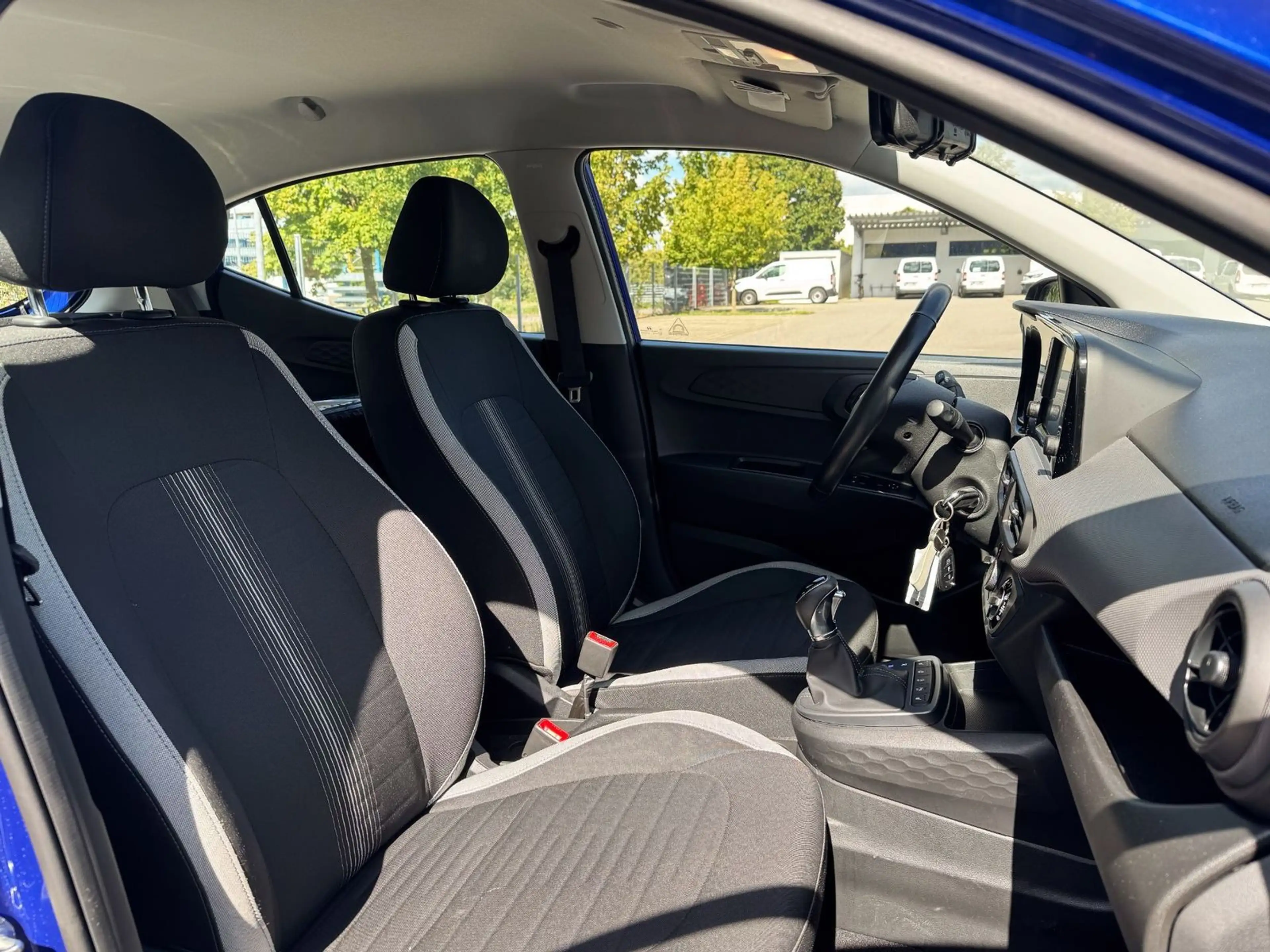Hyundai i10 1.2 Trend Automatik *Garantie*SHZ*LHZ*Tempo. — photo 11