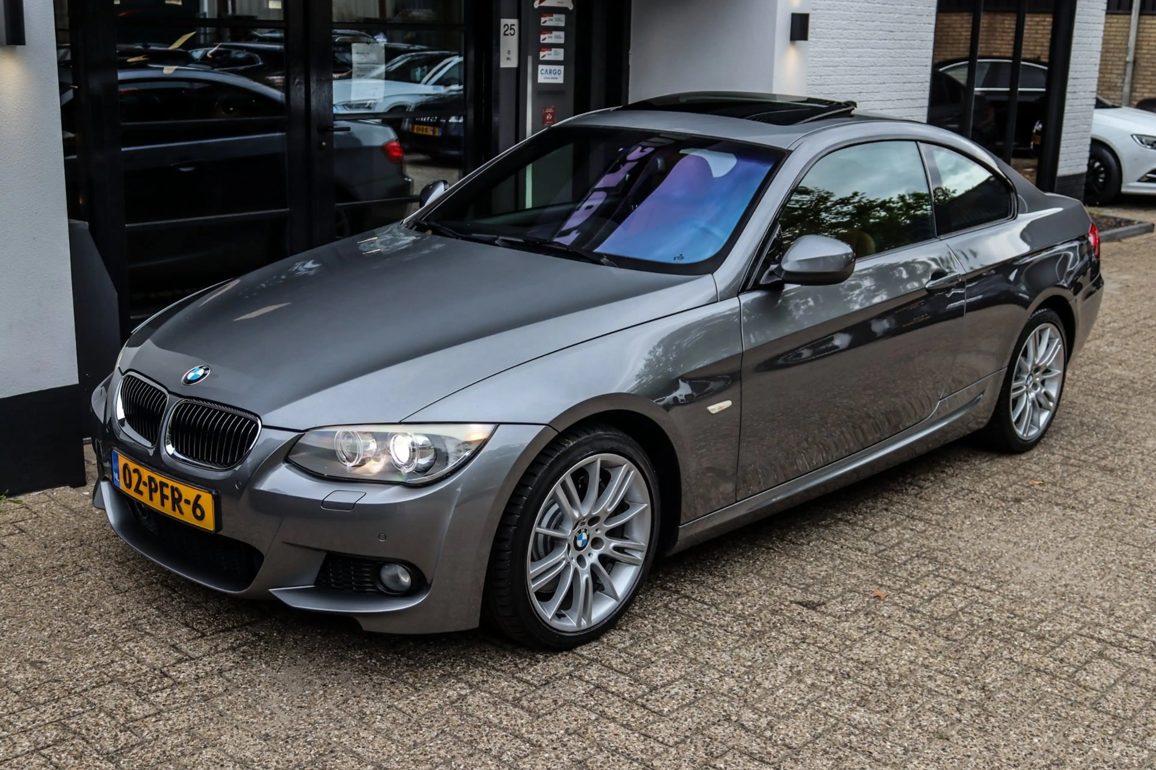 BMW 335 3-serie Coupé 335xi M-Pakket PANO H&K NAP ACC DAB+ — photo 6