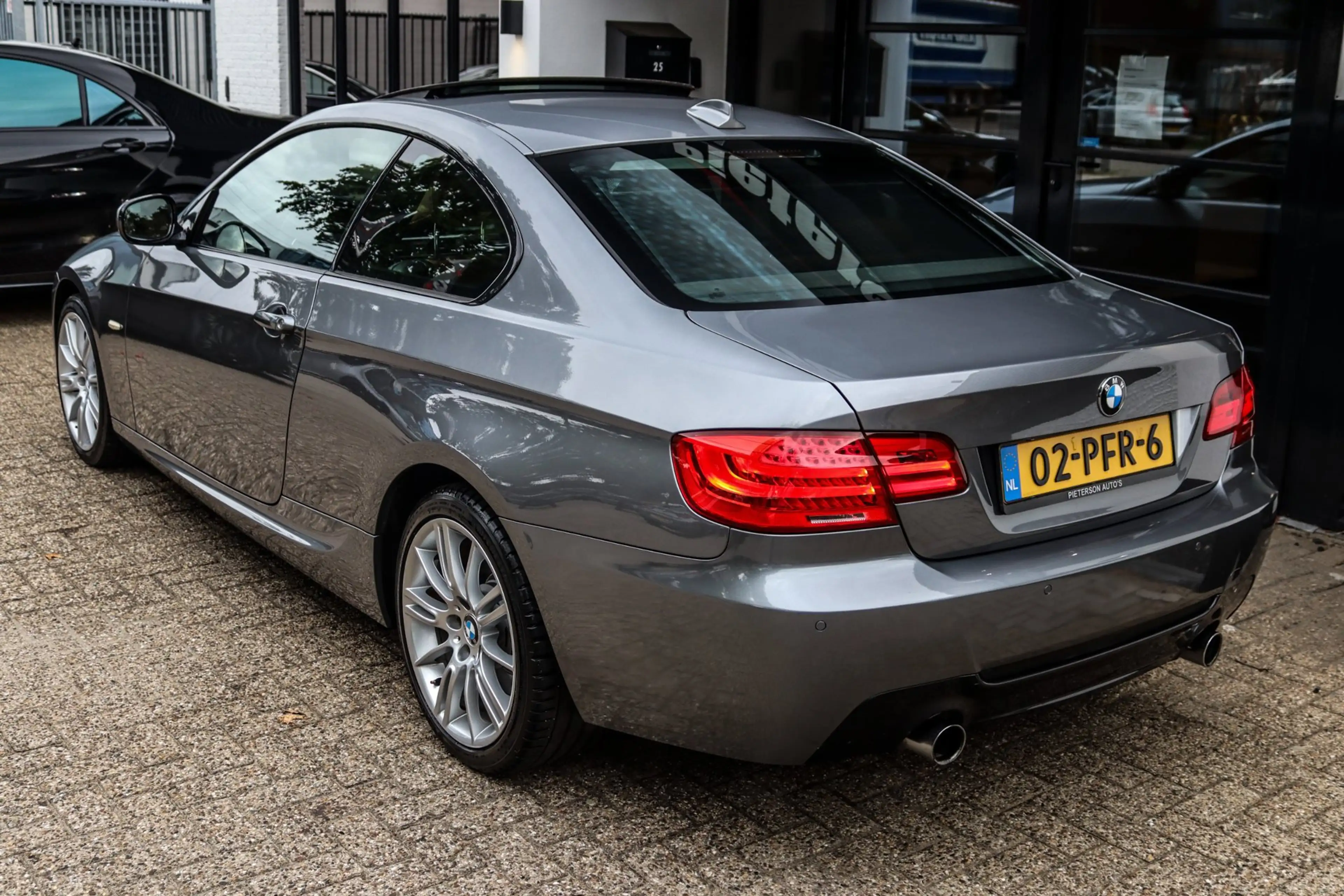 BMW 335 3-serie Coupé 335xi M-Pakket PANO H&K NAP ACC DAB+ — photo 3