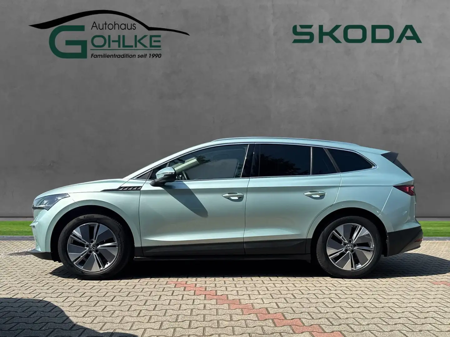 Skoda Enyaq iV 60 132 kW*Matrix-LED*Navi*elektr. Heckk Klima Ezüst - 2