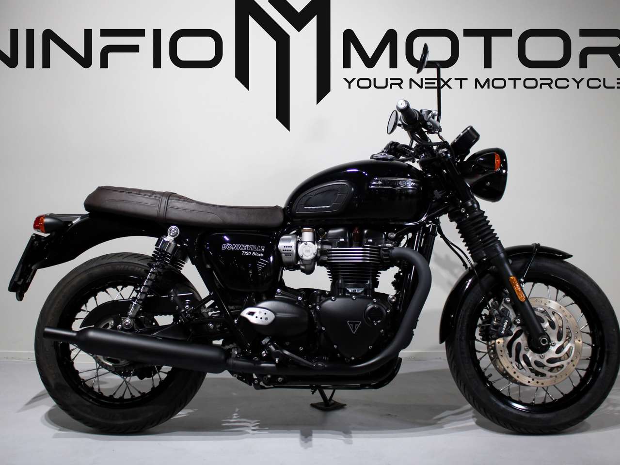 Triumph Bonneville T120 BLACK