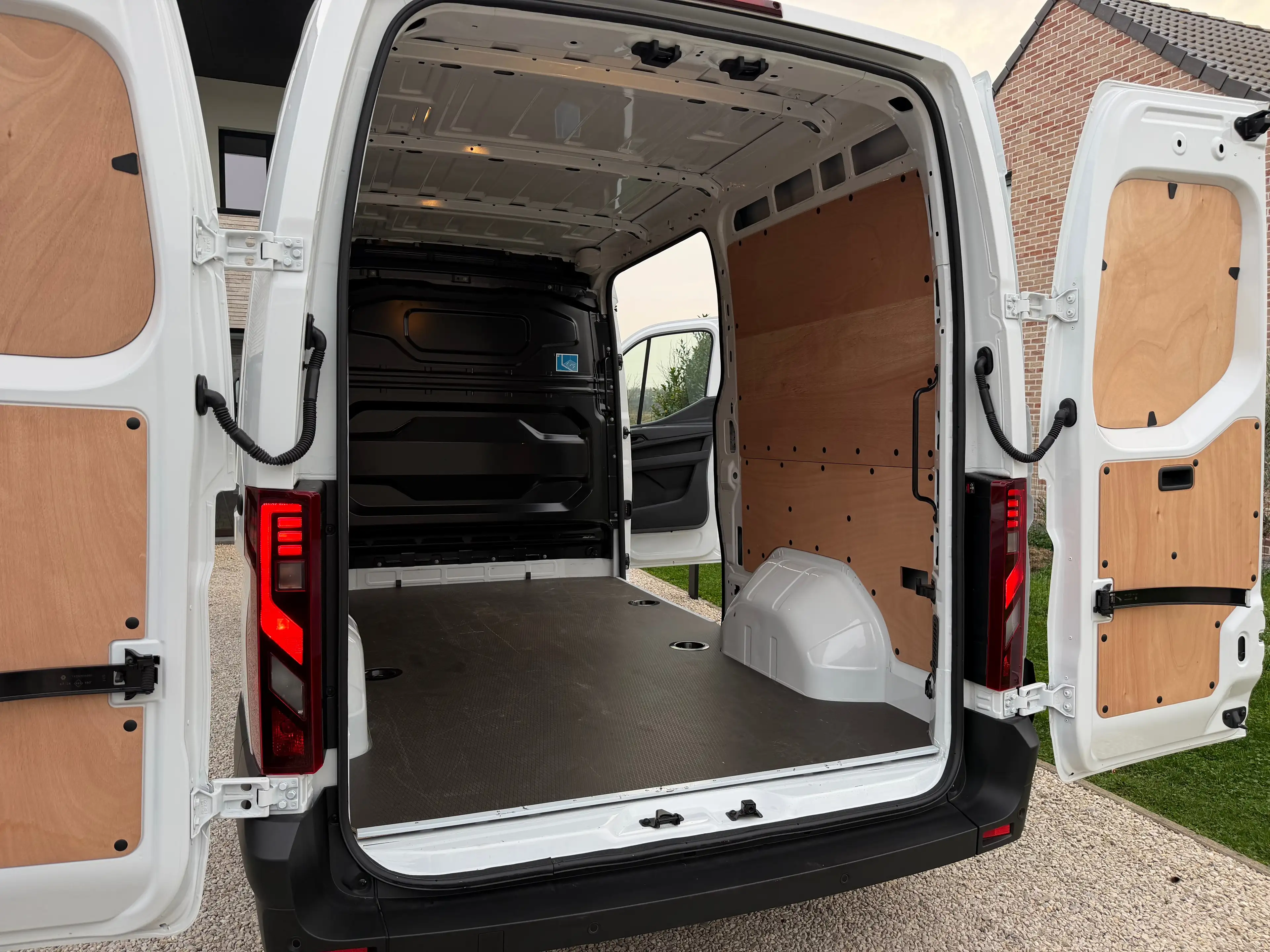 Nissan Interstar L2H2 3,5T 2.0 dCi 130⚠️GARANTIE 52 MOIS⚠️ — photo 13