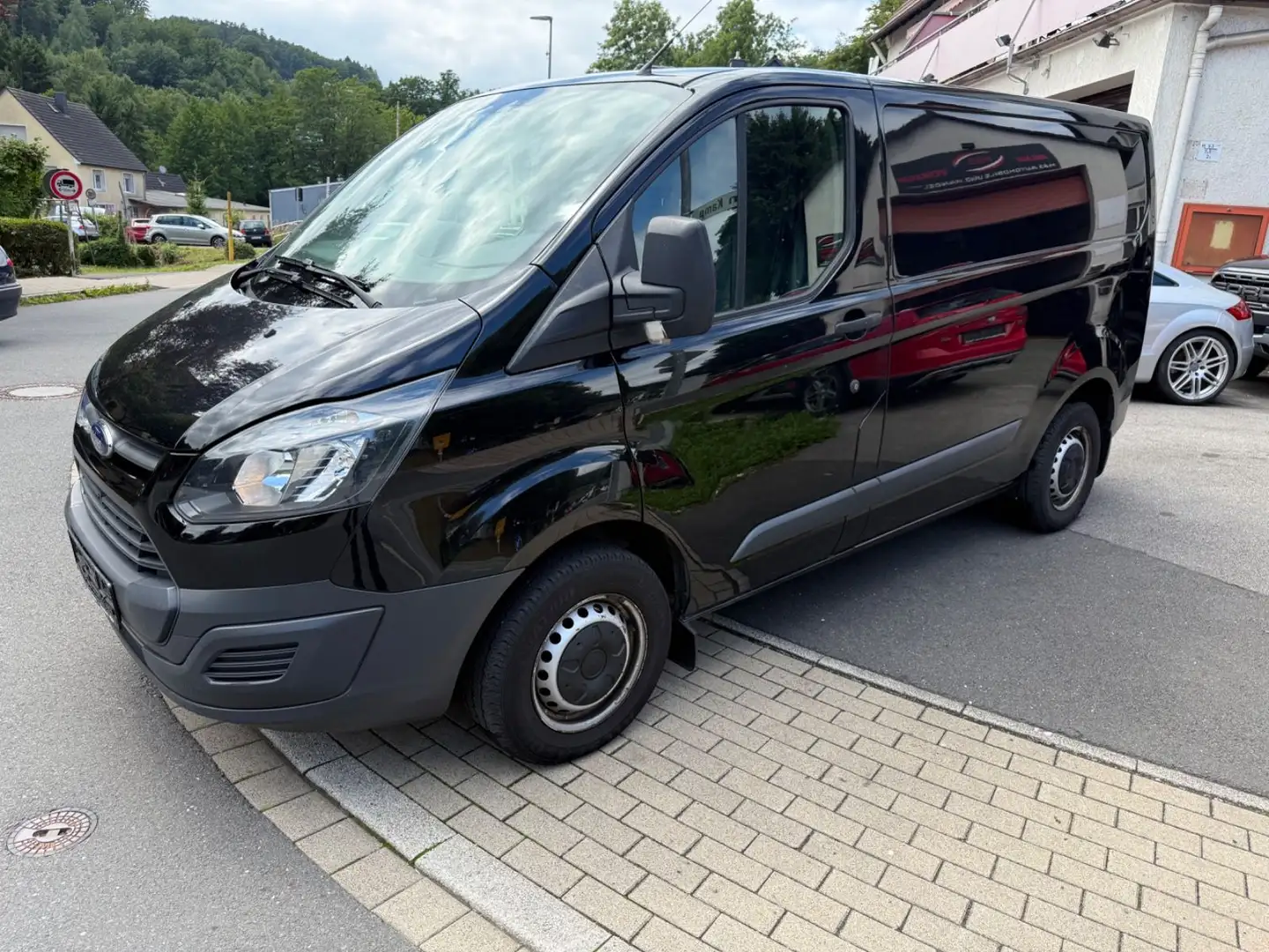 Ford Transit Custom Kasten 270 L1 Klima ,AHK, 77 TKM. Schwarz - 1