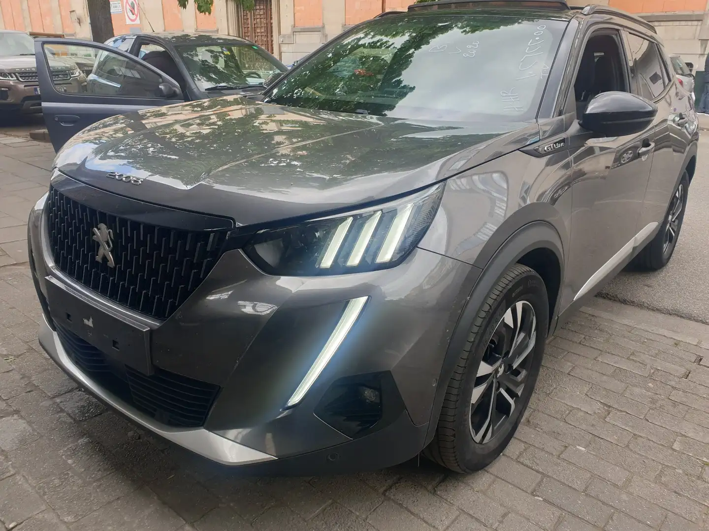 Peugeot 2008 1.2 PureTech GT Line """"""htva"""" Gris - 1