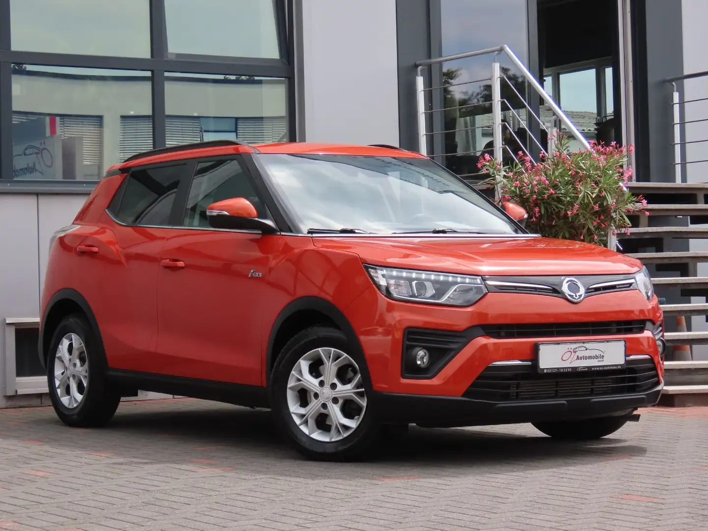 SsangYong Tivoli 1.5 T-GDi Quartz 2WD Sitzheizung Kamera Orange - 2