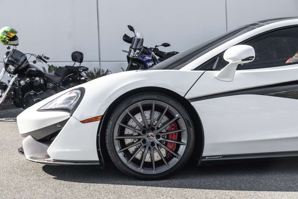 2017 McLaren 570
