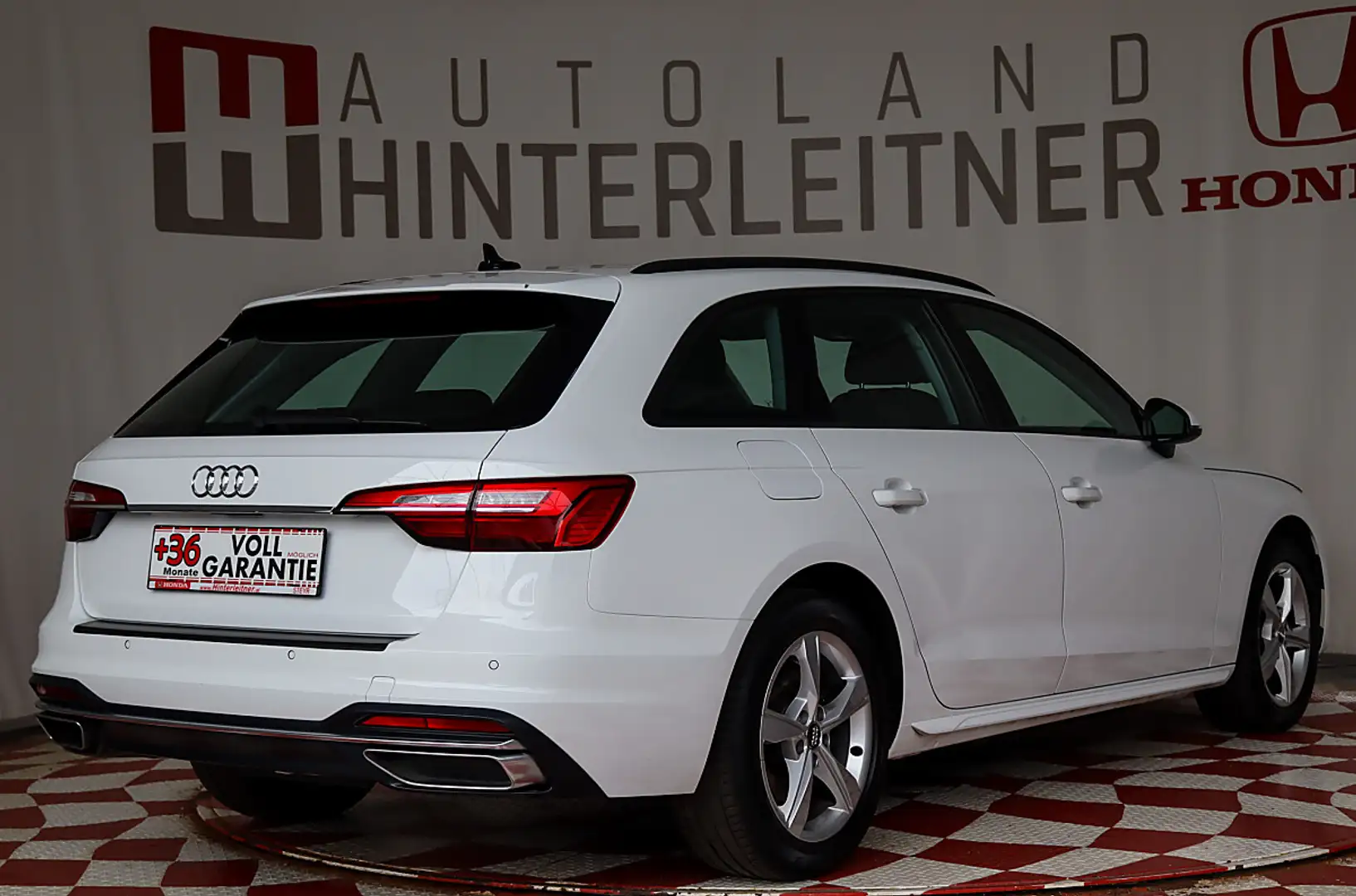 Audi A4 Avant 30 TDI advanced S-tronic  / LED / NAVI / PDC Weiß - 2