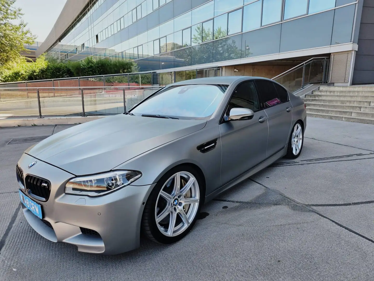 BMW M5 M5 FACELIFT COMPETITION - 30 JAHRE EDITION / 600PS / EVENTURI / KERAMIK BREMSEN Grau - 2
