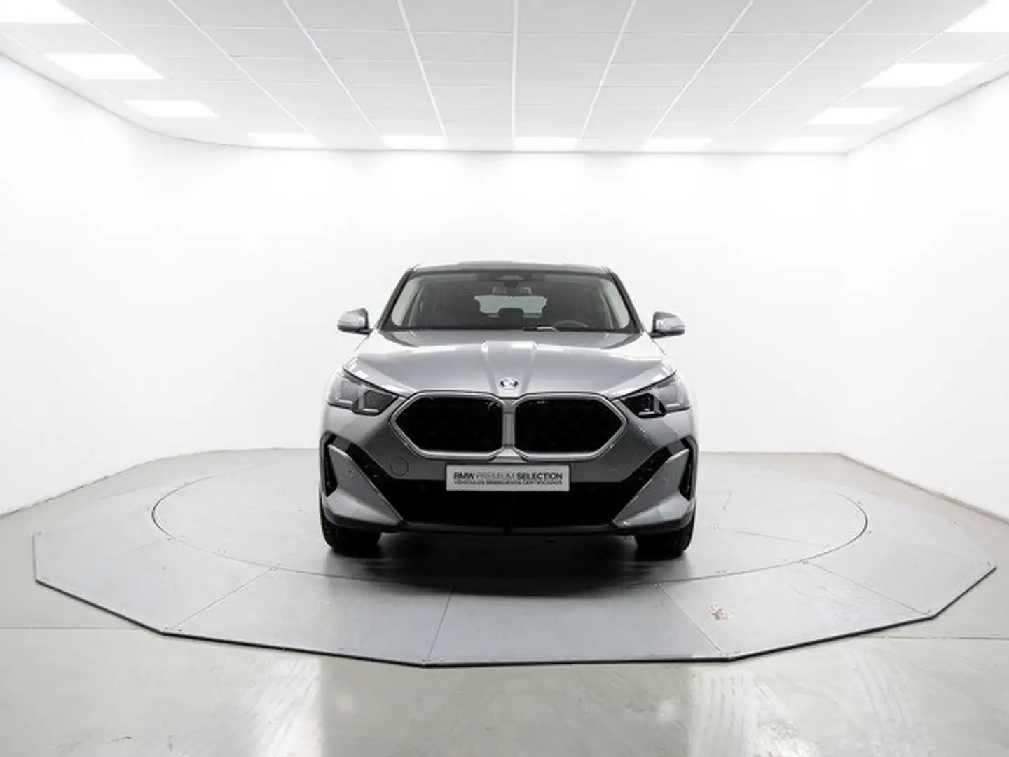 BMW X2 sDrive 20dA Gris - 2