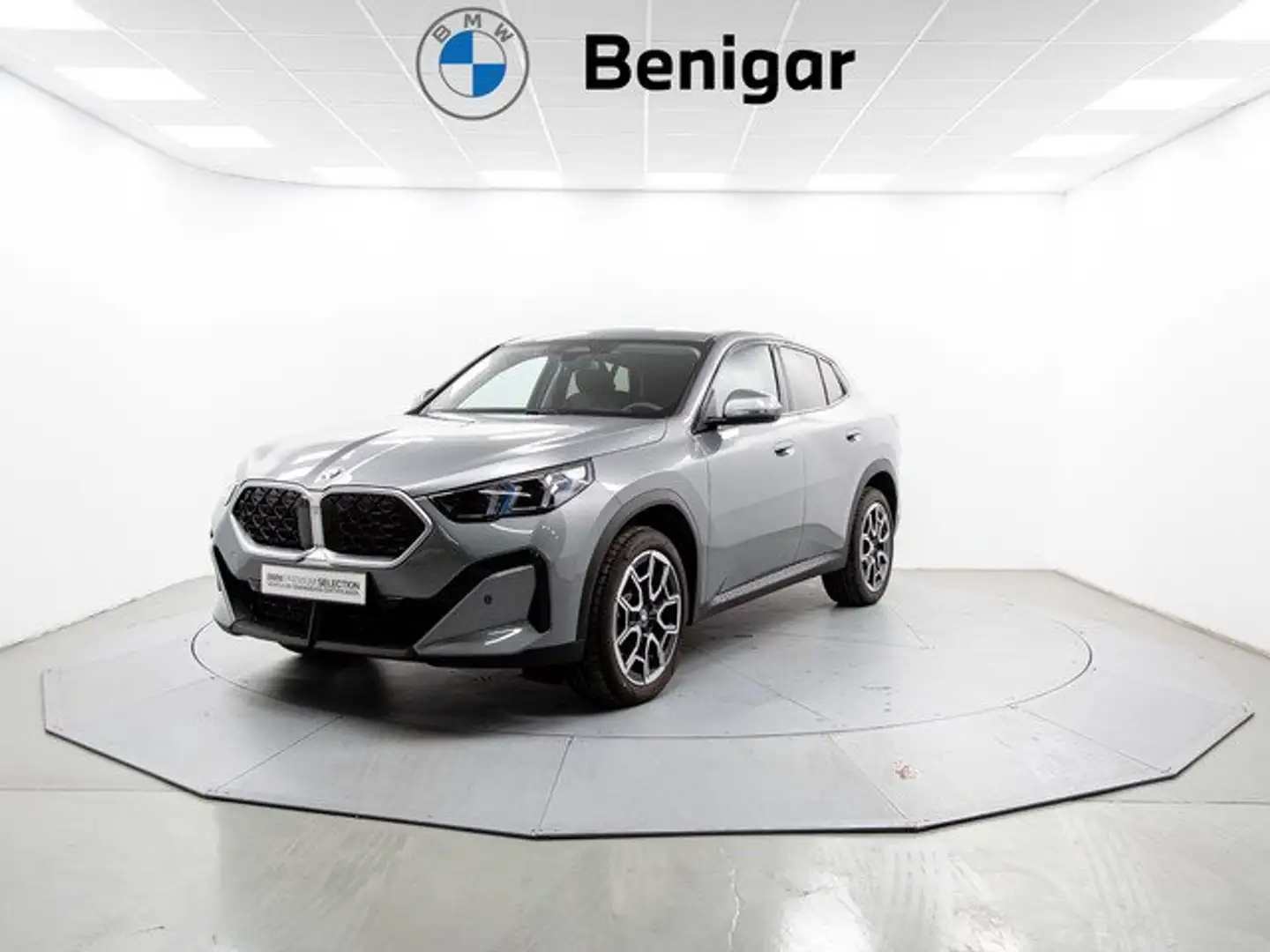 BMW X2 sDrive 20dA Gris - 1