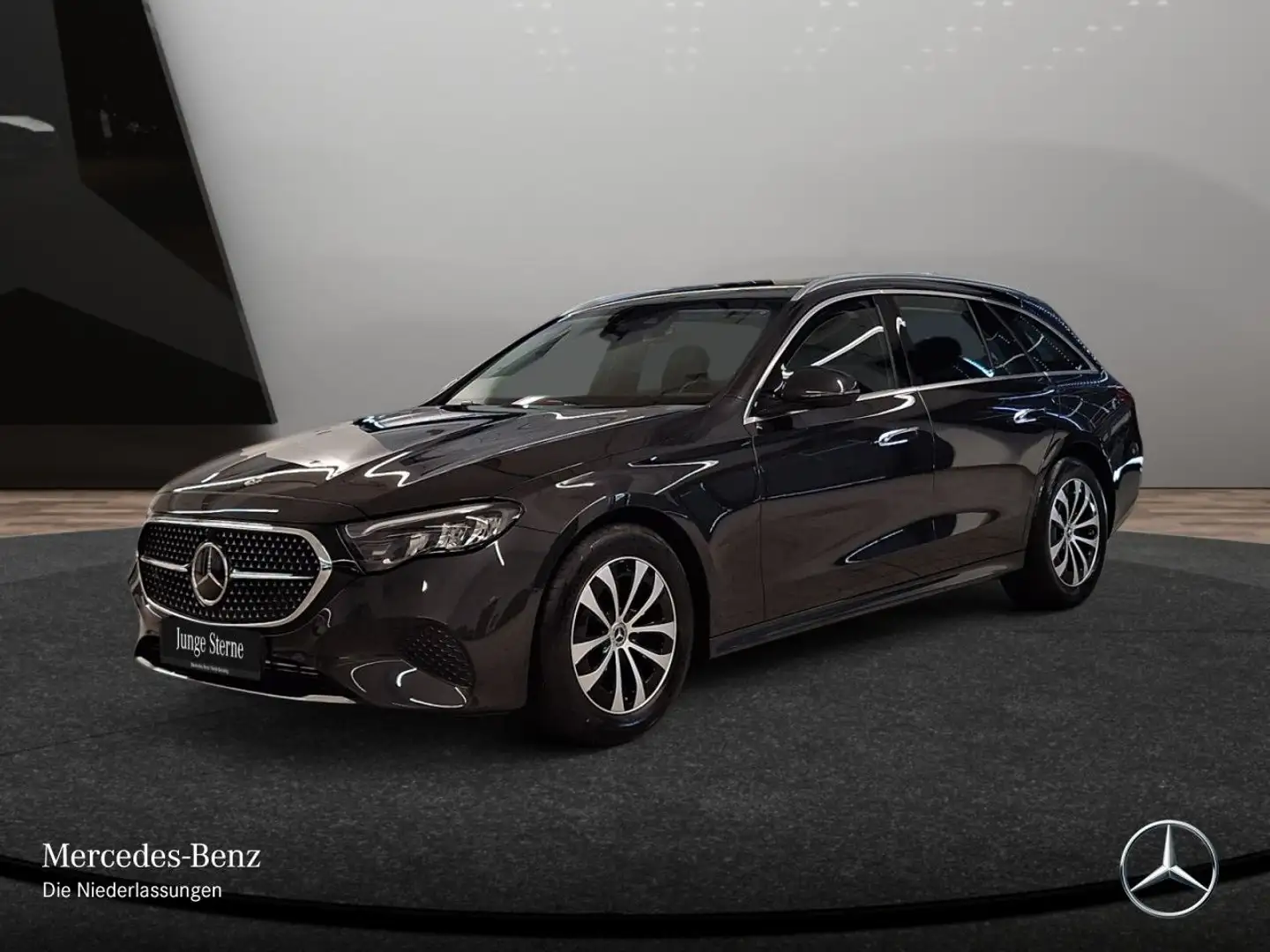 Mercedes-Benz E 220 d T Avantgarde Fahrass Distr+ LED AHK Kamera Grau - 2