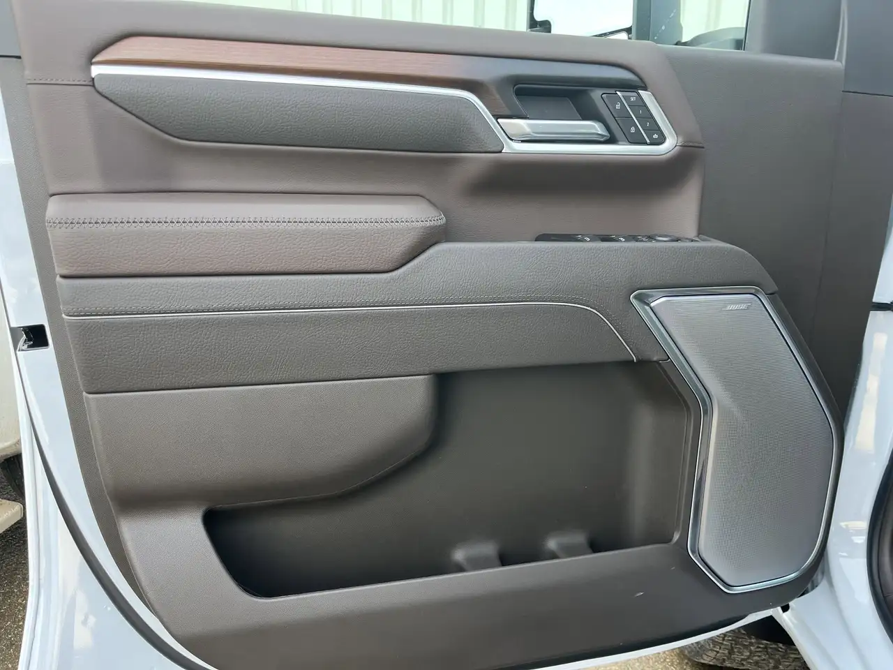 GMC Sierra 3500HD снимка GMC Sierra 3500HD