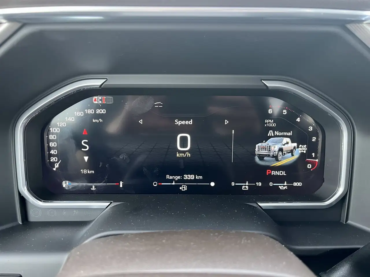 GMC Sierra 3500HD снимка GMC Sierra 3500HD