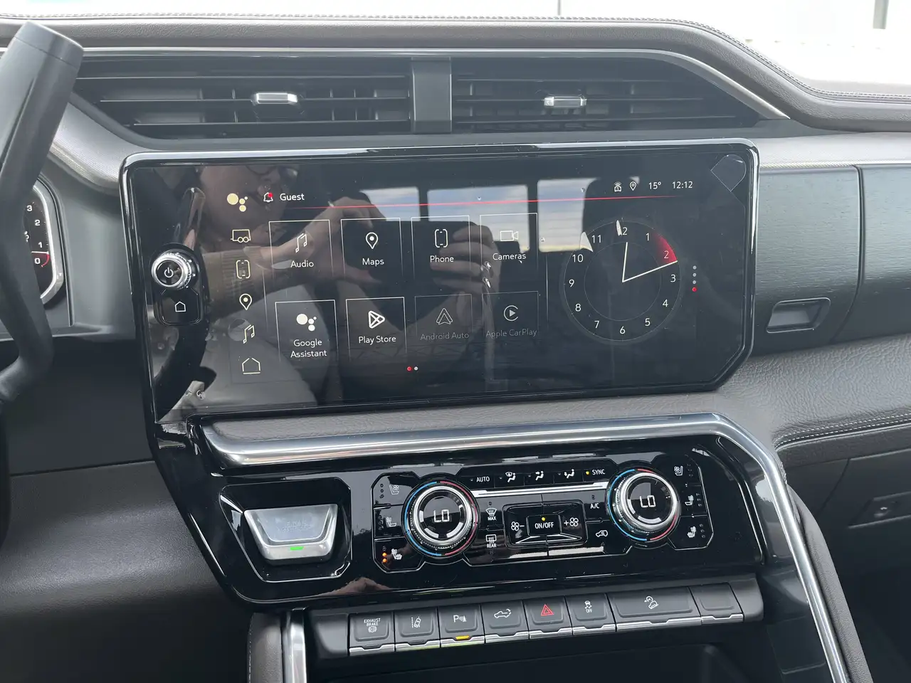 GMC Sierra 3500HD снимка GMC Sierra 3500HD