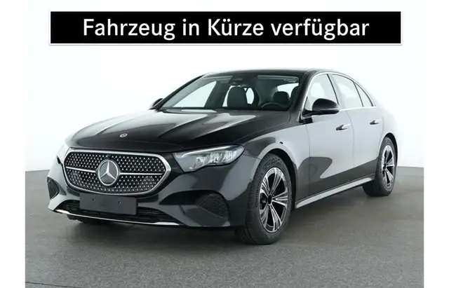 Mercedes-Benz E 220 d PANO/LED/RFK/DIST/SHZ/KEYL/TW