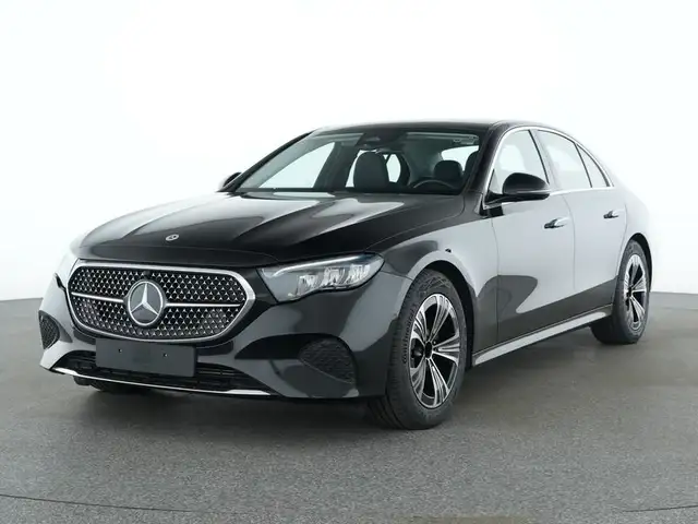 Mercedes-Benz E 220 d PANO/LED/RFK/DIST/SHZ/KEYL/TW