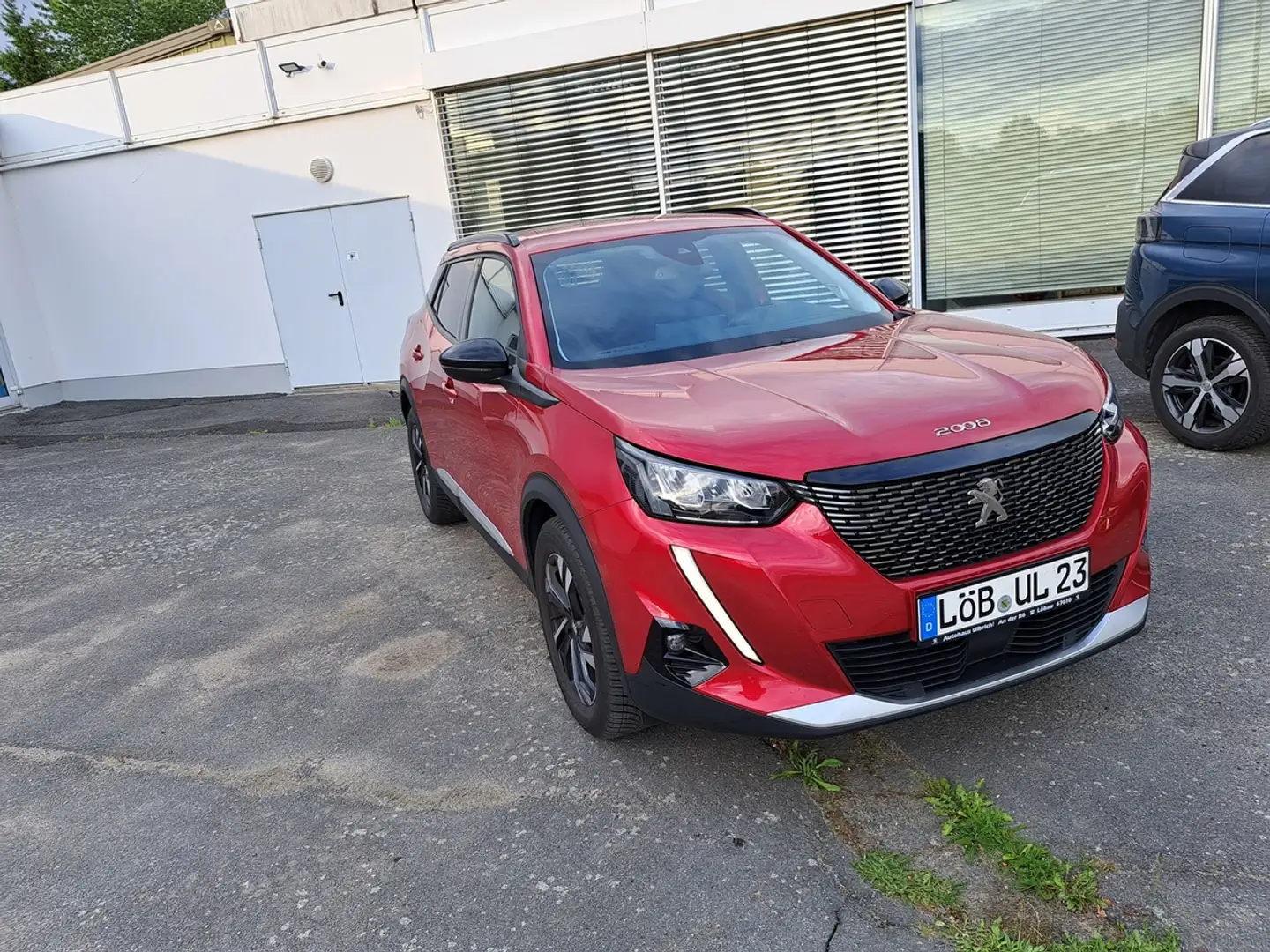 Peugeot 2008 Allure Pack EAT8 Rot - 2