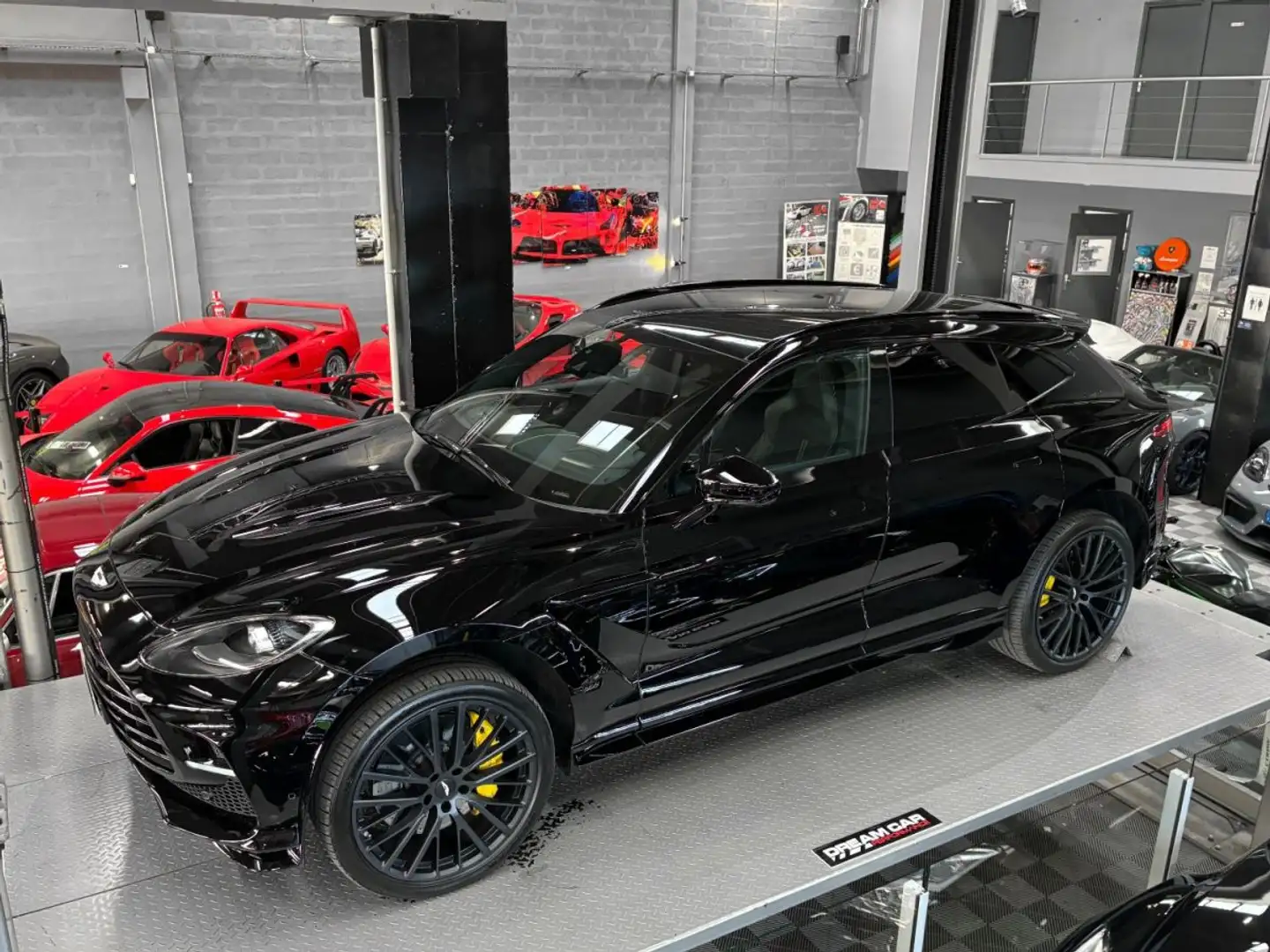 Aston Martin DBX 707 - Jet Black- PPF - 1