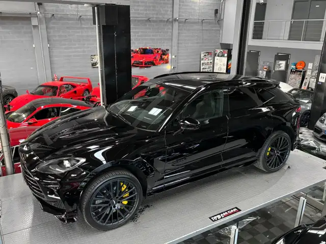 Aston Martin DBX 707 - Jet Black