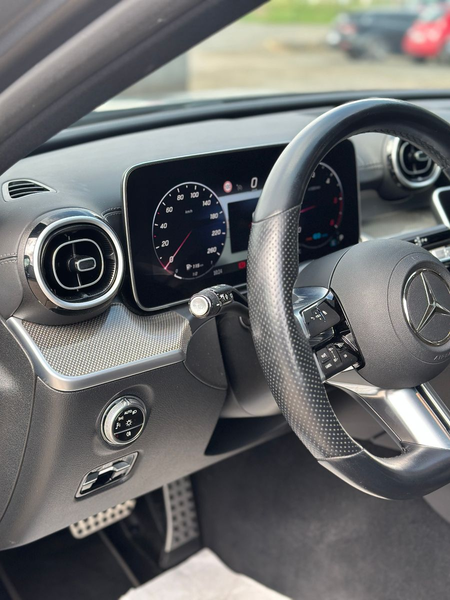 Mercedes-Benz C 300 d AMG Line/Standheizung/LED/MATT/MAGNO — photo 15