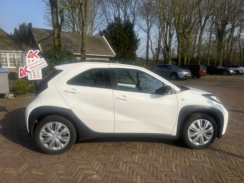 Toyota Aygo X 1.0 VVT-i Play, carplay/camera. Wij zijn altijd de — photo 3