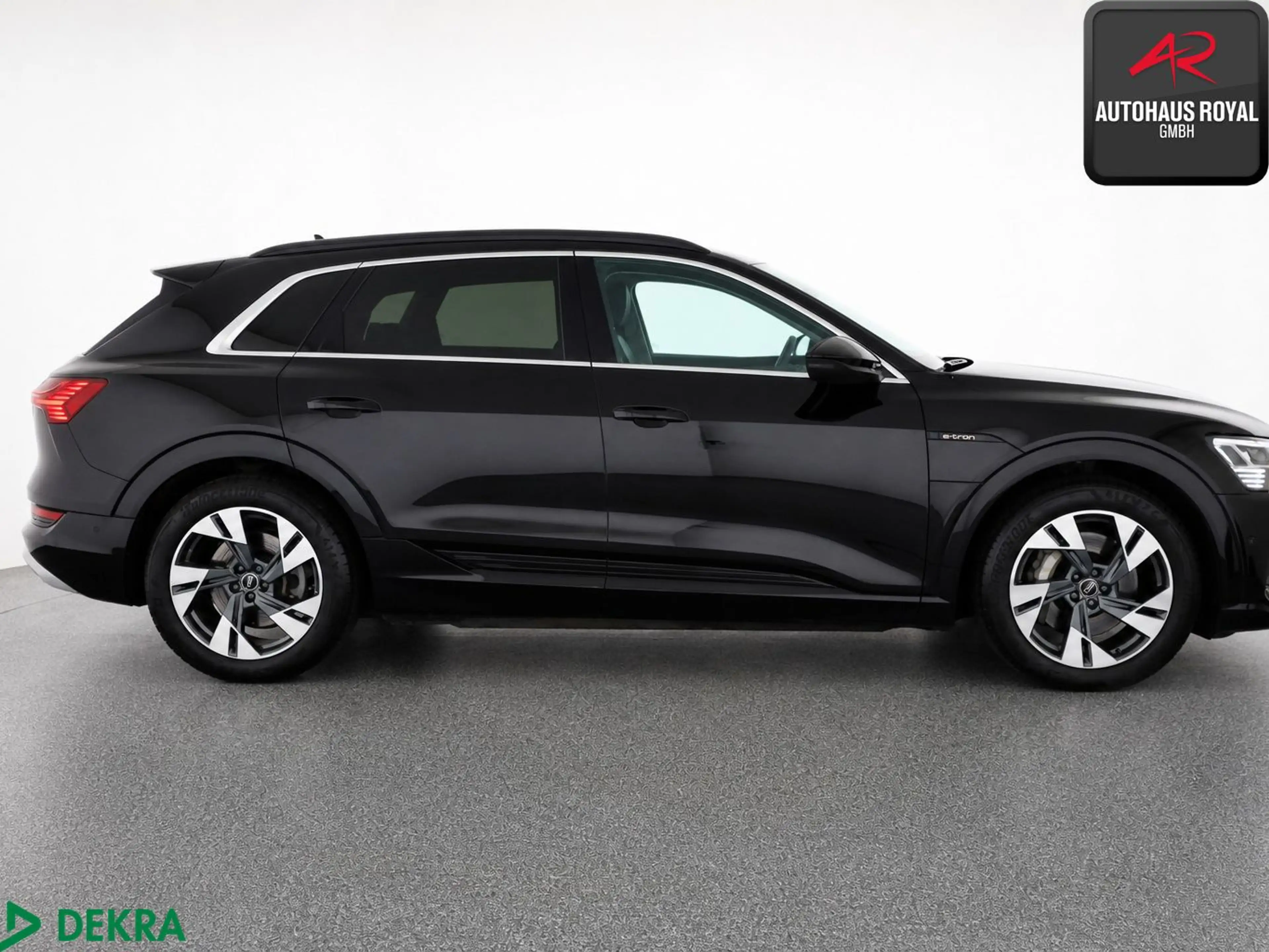 Audi e-tron 55 qu S LINE PANO,HUD,LUFT,MATRIX,KEYLESS — photo 5