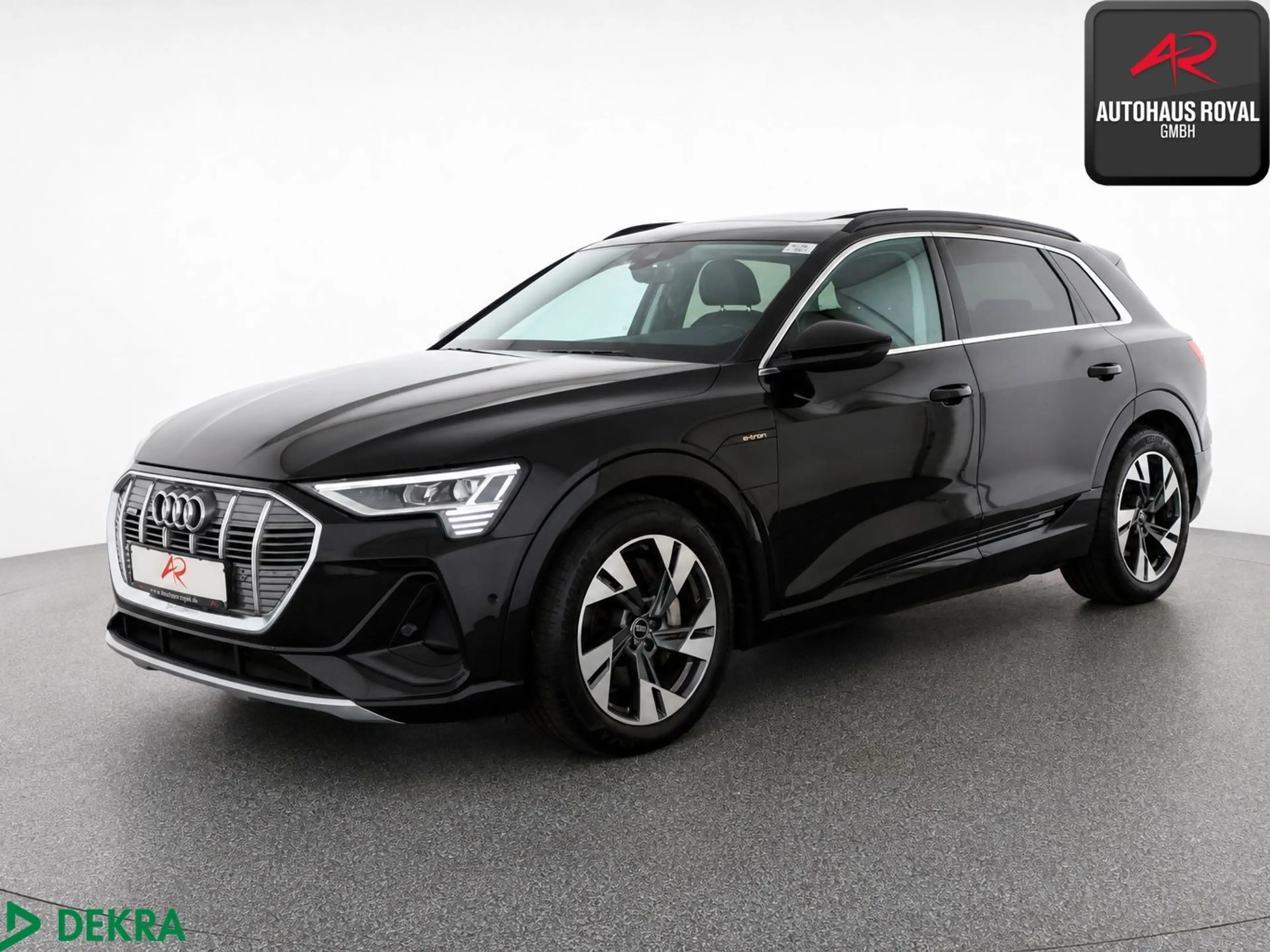 Audi e-tron 55 qu S LINE PANO,HUD,LUFT,MATRIX,KEYLESS