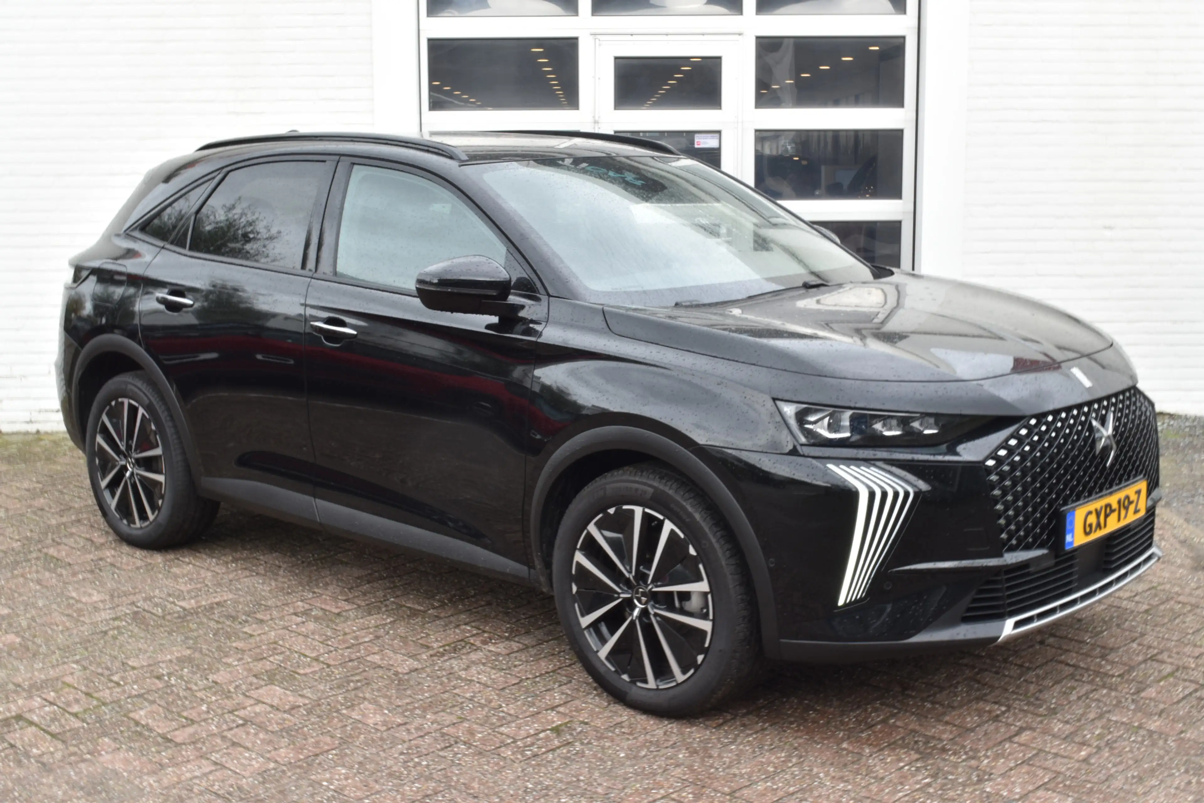 DS Automobiles DS 7 E-Tense 225 Rivoli Leder | Navi | — photo 6