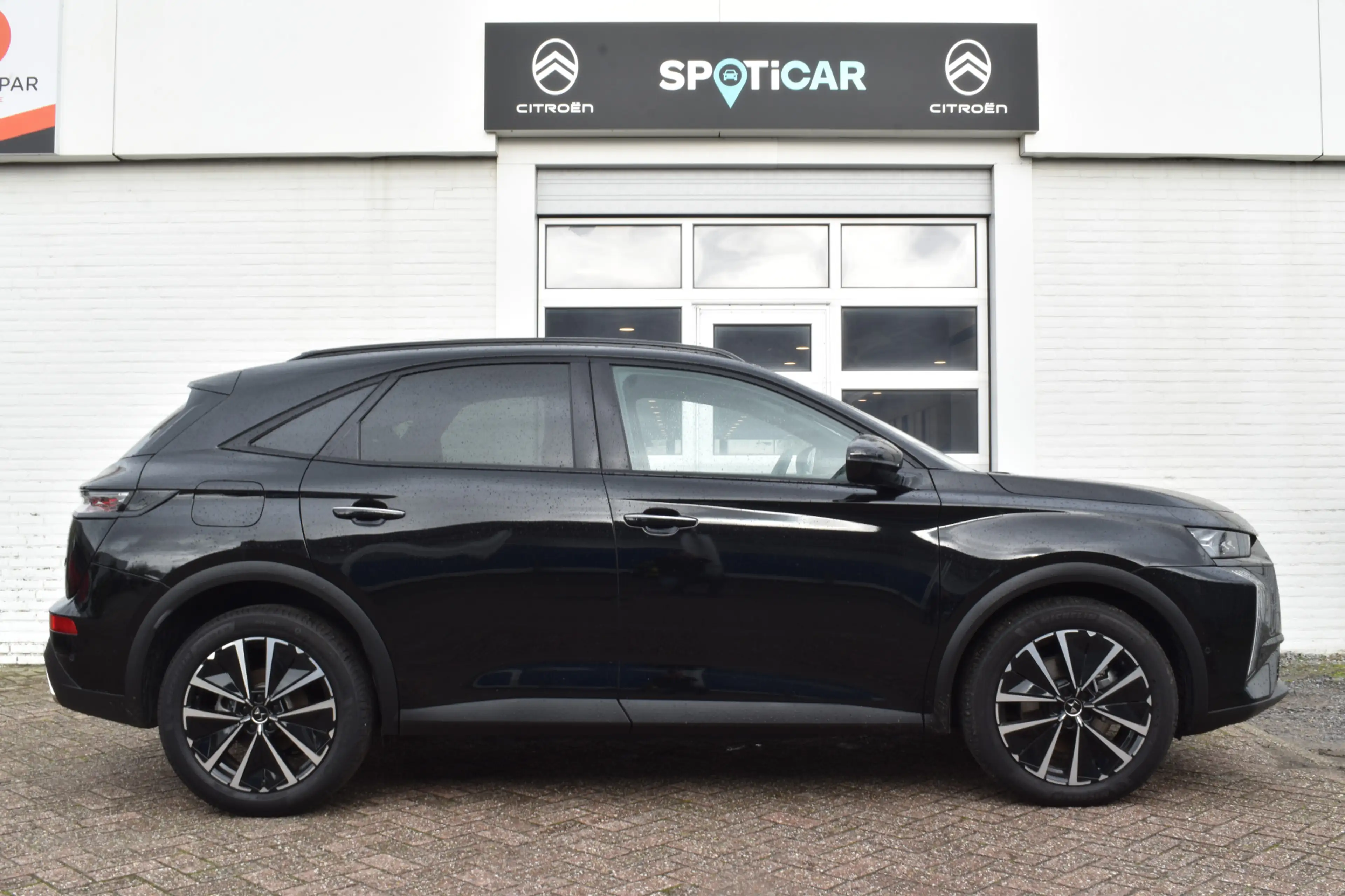 DS Automobiles DS 7 E-Tense 225 Rivoli Leder | Navi | — photo 5