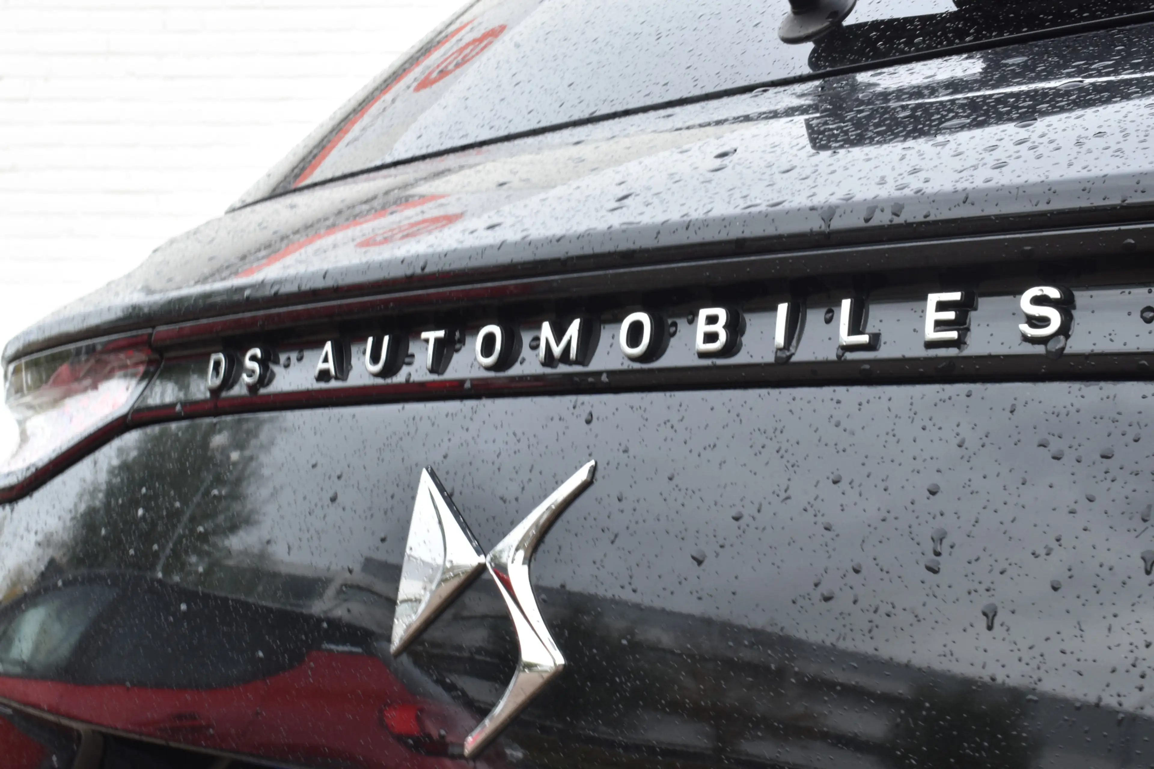 DS Automobiles DS 7 E-Tense 225 Rivoli Leder | Navi | — photo 14