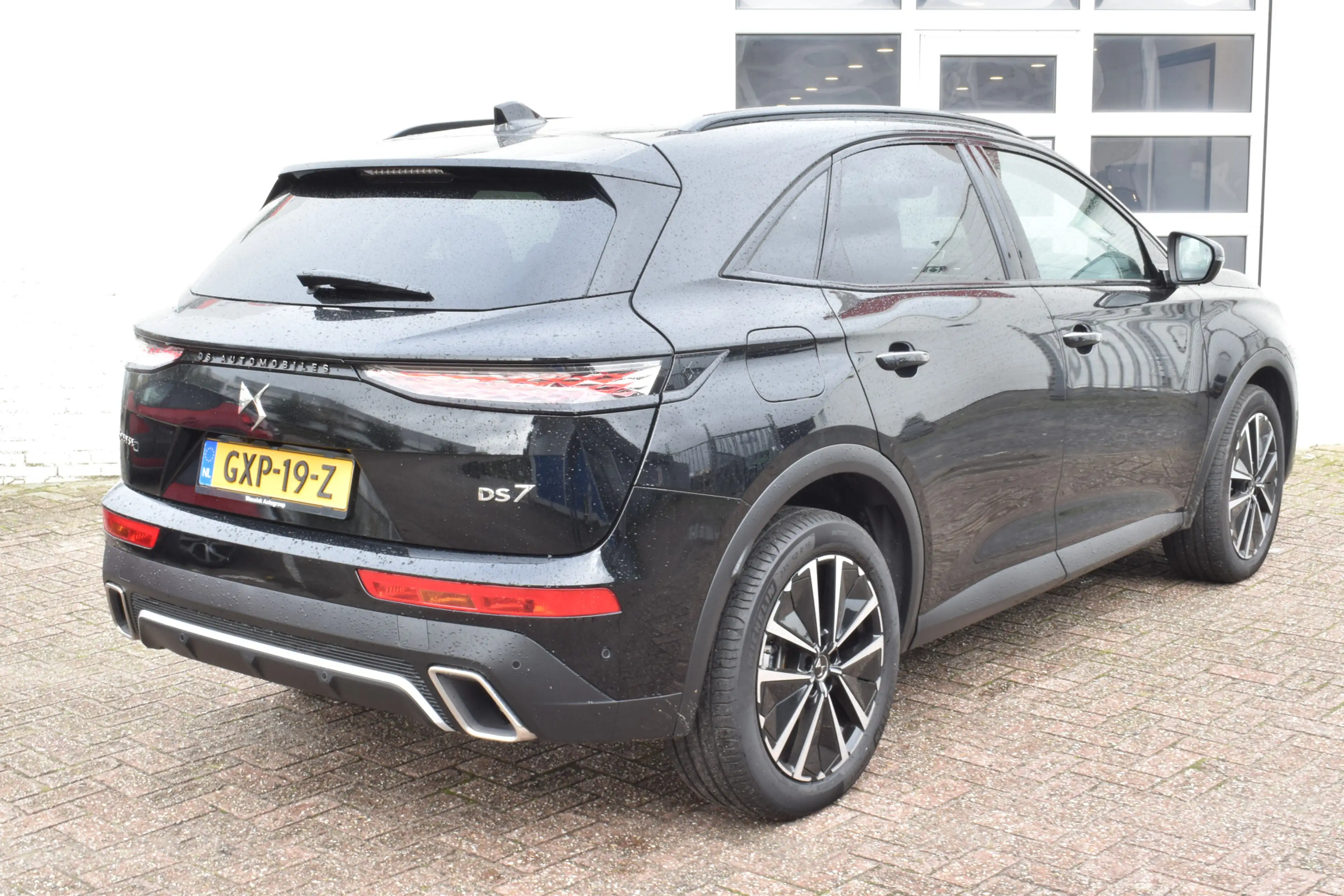 DS Automobiles DS 7 E-Tense 225 Rivoli Leder | Navi | — photo 3
