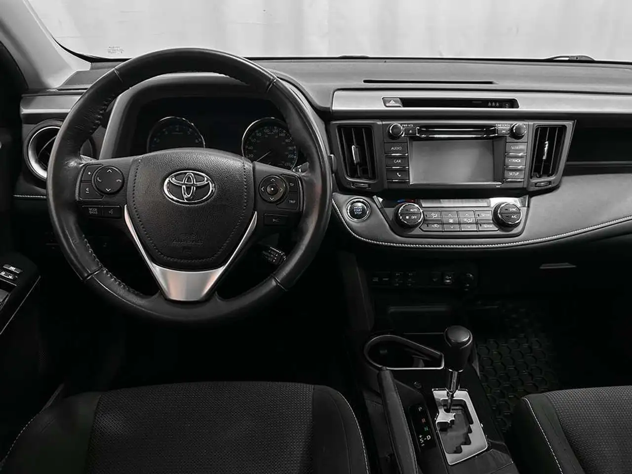 Toyota RAV 4 снимка Toyota RAV 4