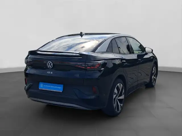 Volkswagen Id.5 view 3