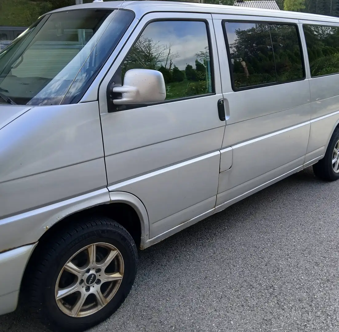 Volkswagen T4 Caravelle Caravelle 2-3-2 Coach Syncro 2,5 TDI Silber - 2
